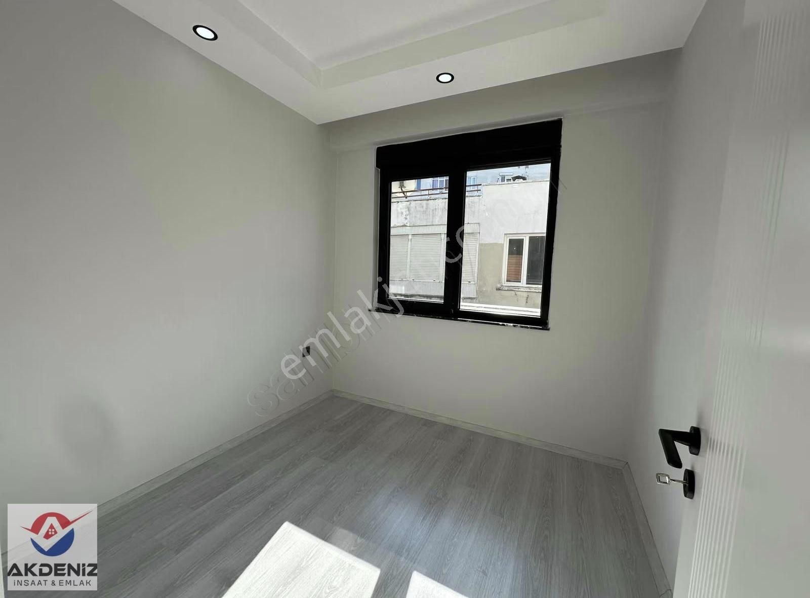 Denize Yürüme Mesafesinde Oturuma Hazır Güney Cephe Daire - Görsel 21