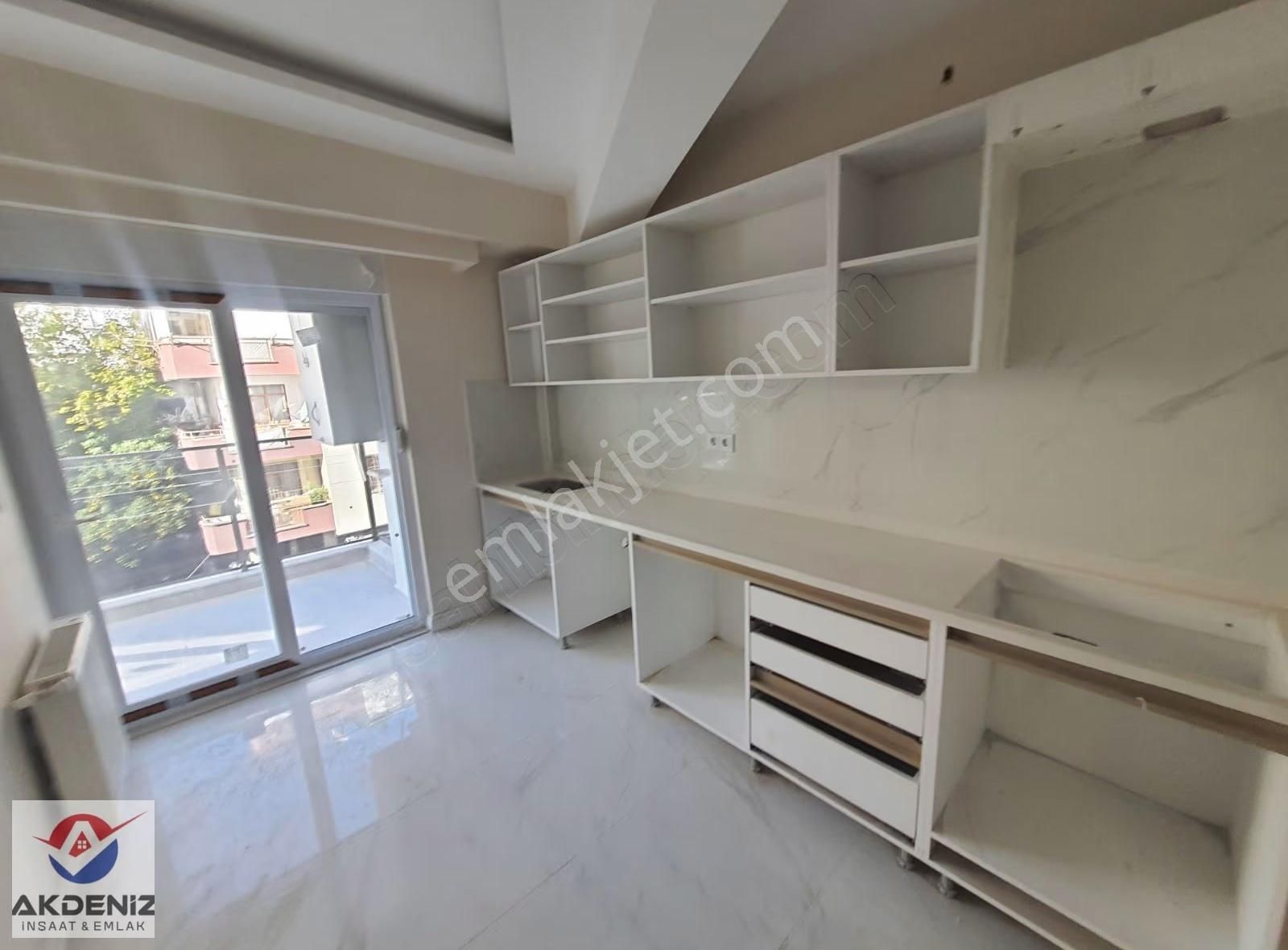 Denize Ve Devlet Kurumlarına Yürüme Mesafesinde Ayrı Mutfaklı