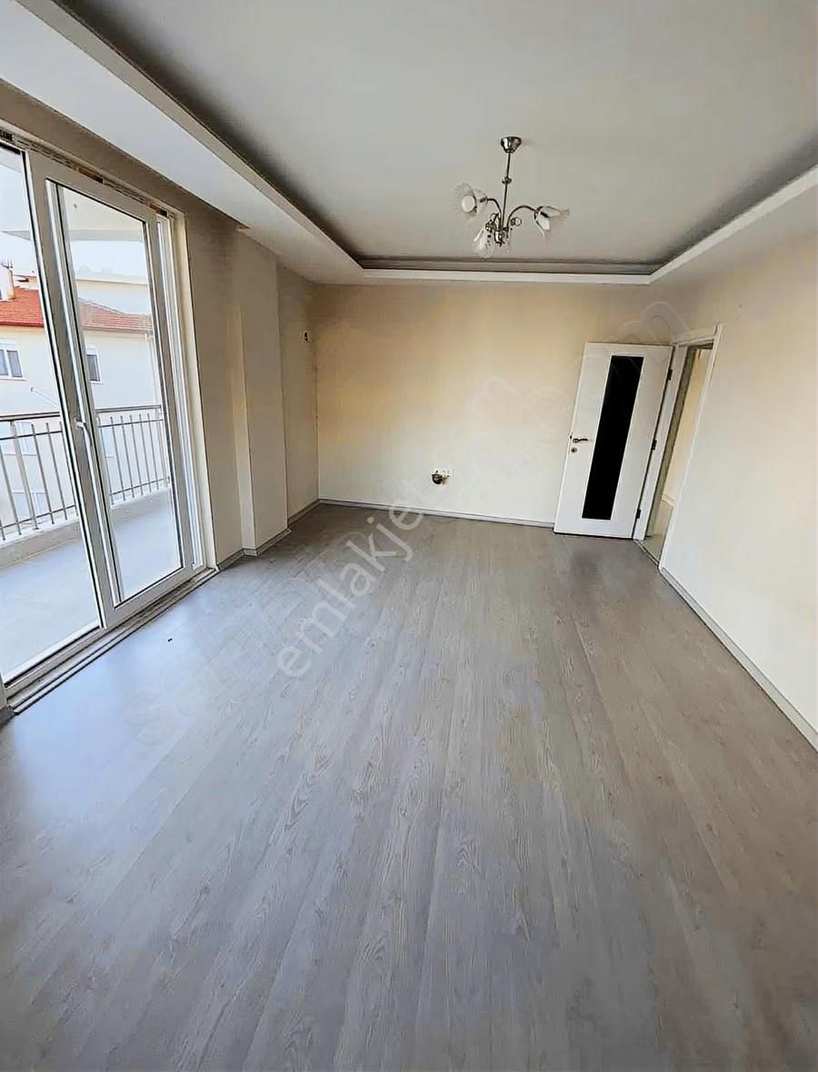 Sarılar Mahallesi'nde 3 + 1 Ara Kat Dairemiz Satılıktır - Görsel 9