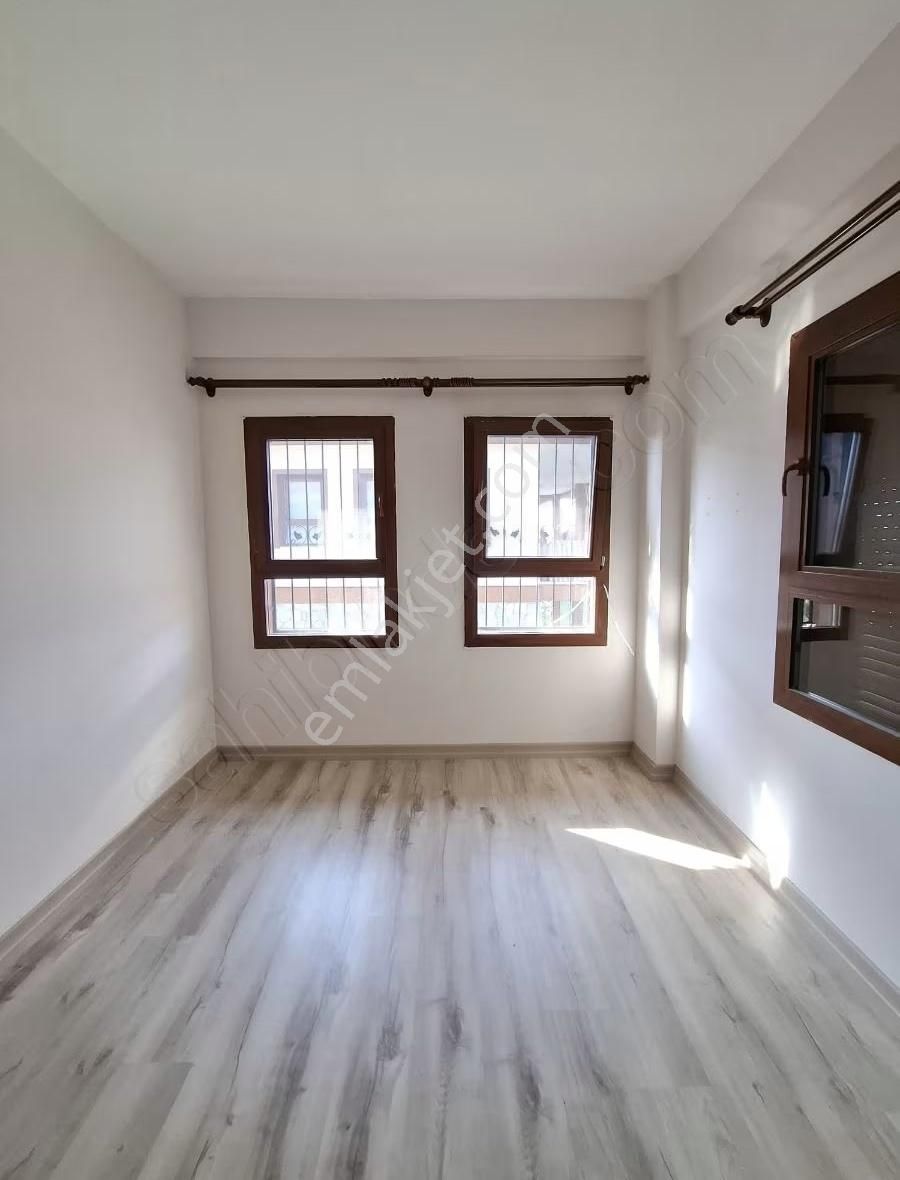 Dikmen Mah. 130 M² Müstakil 2+1 Dairemiz Kiralıktır - Görsel 2