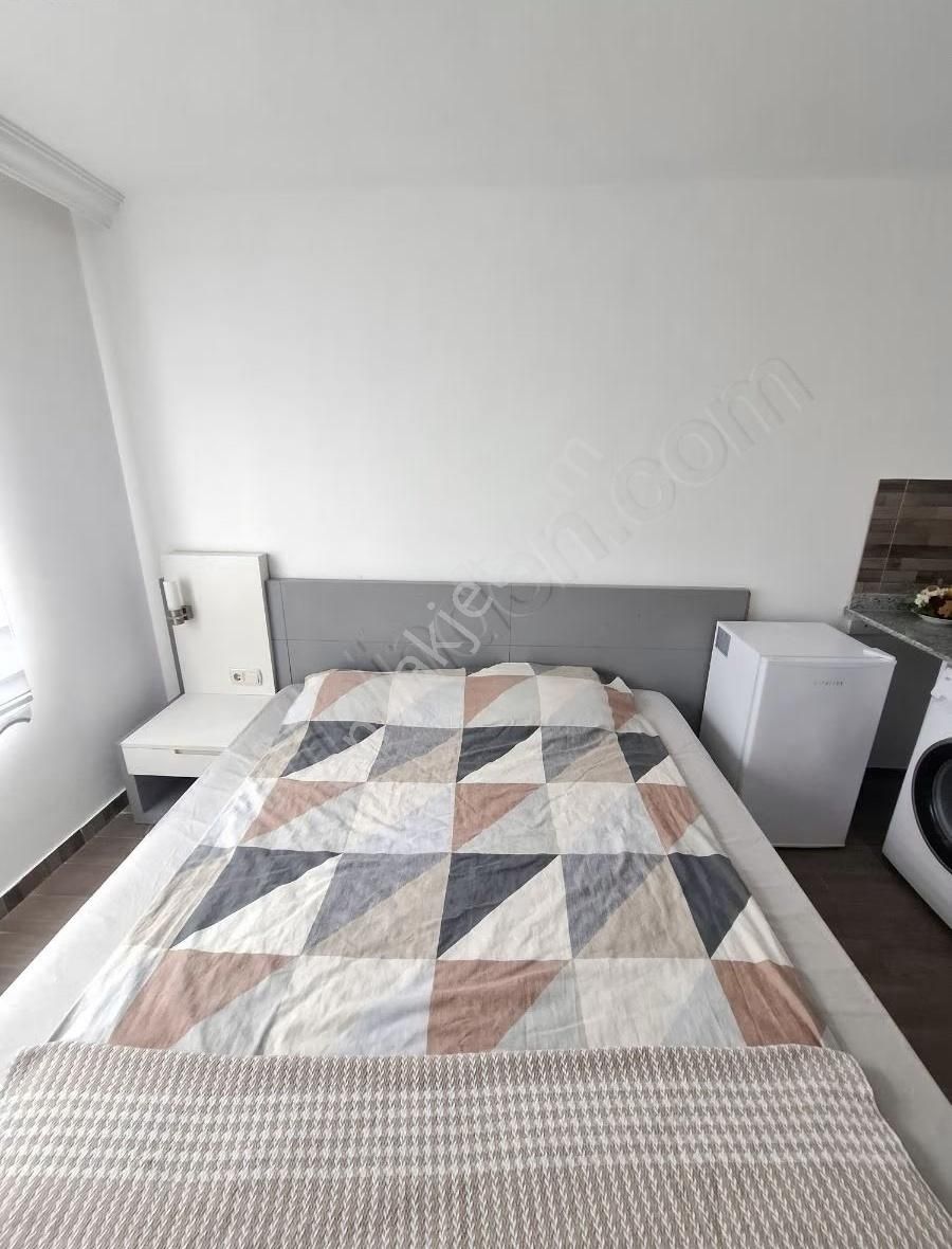 Side'de Denize Yürüme Mesafesinde Eşyalı 1+0 Kiralık Daire