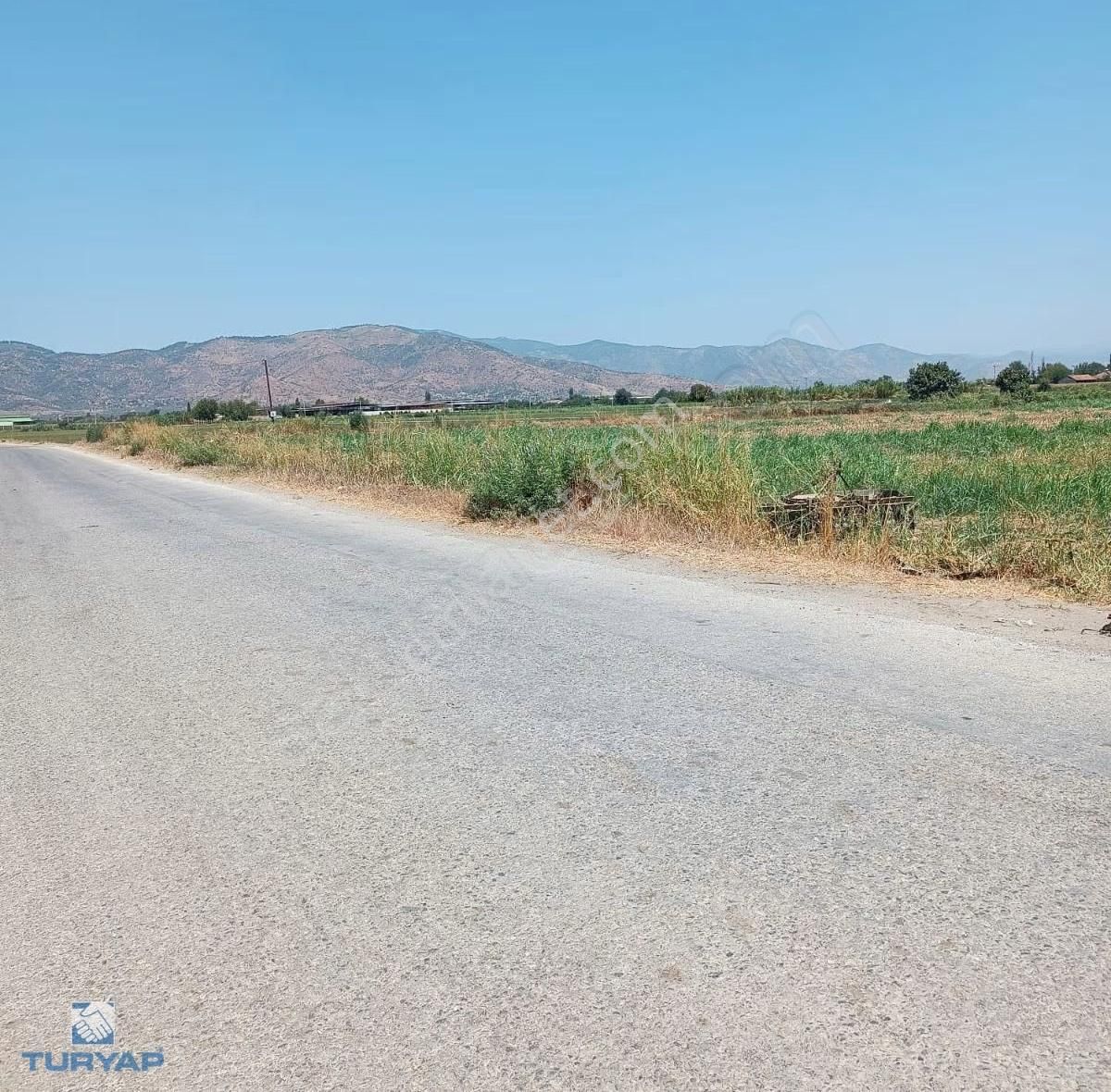 Turyap'tan Bayındır Yeşilova Köy İçinde 10.032 M2 Satılık Tarla - Görsel 4