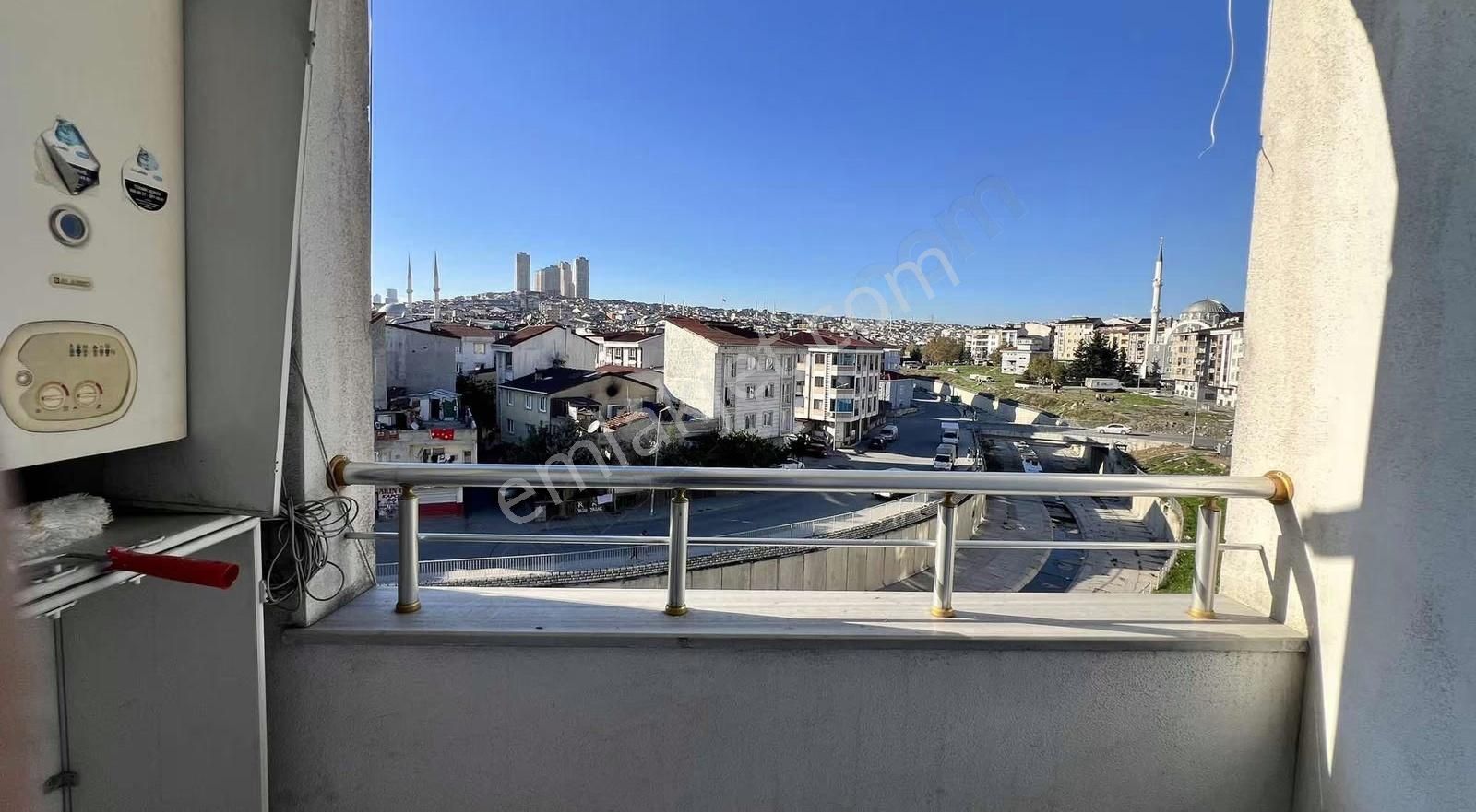 Esenyurt Pınar Mahallesinde Satılık Çift Balkonlu 2+1 Daire