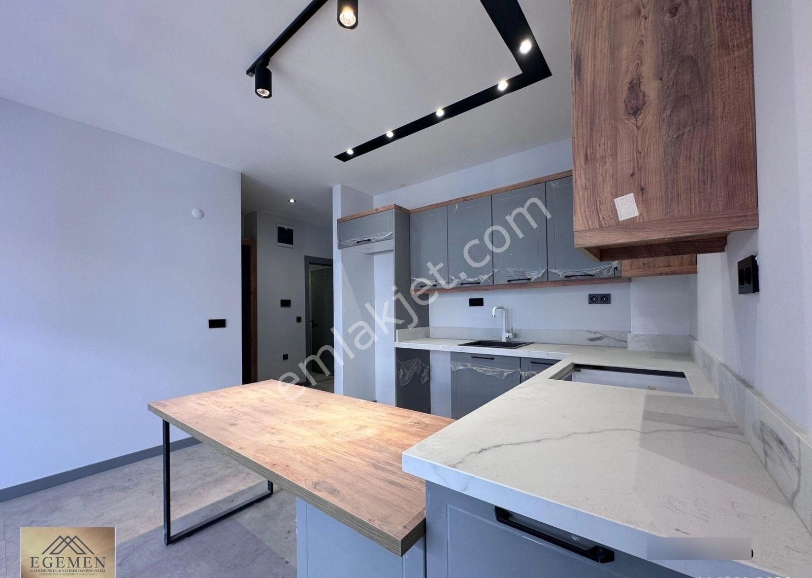 Kuşadası Garaj Arkası Sıfır Site İçerisinde 1+1 Satılık Daire - Görsel 17