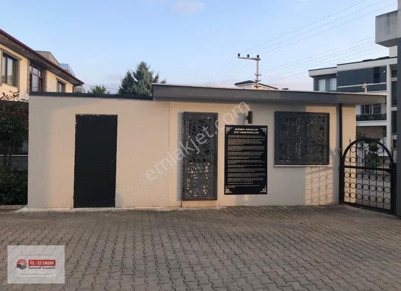 Köprübaşında Site İçerisinde Otoparklı Eşyalı Kiralık Daire - Görsel 11