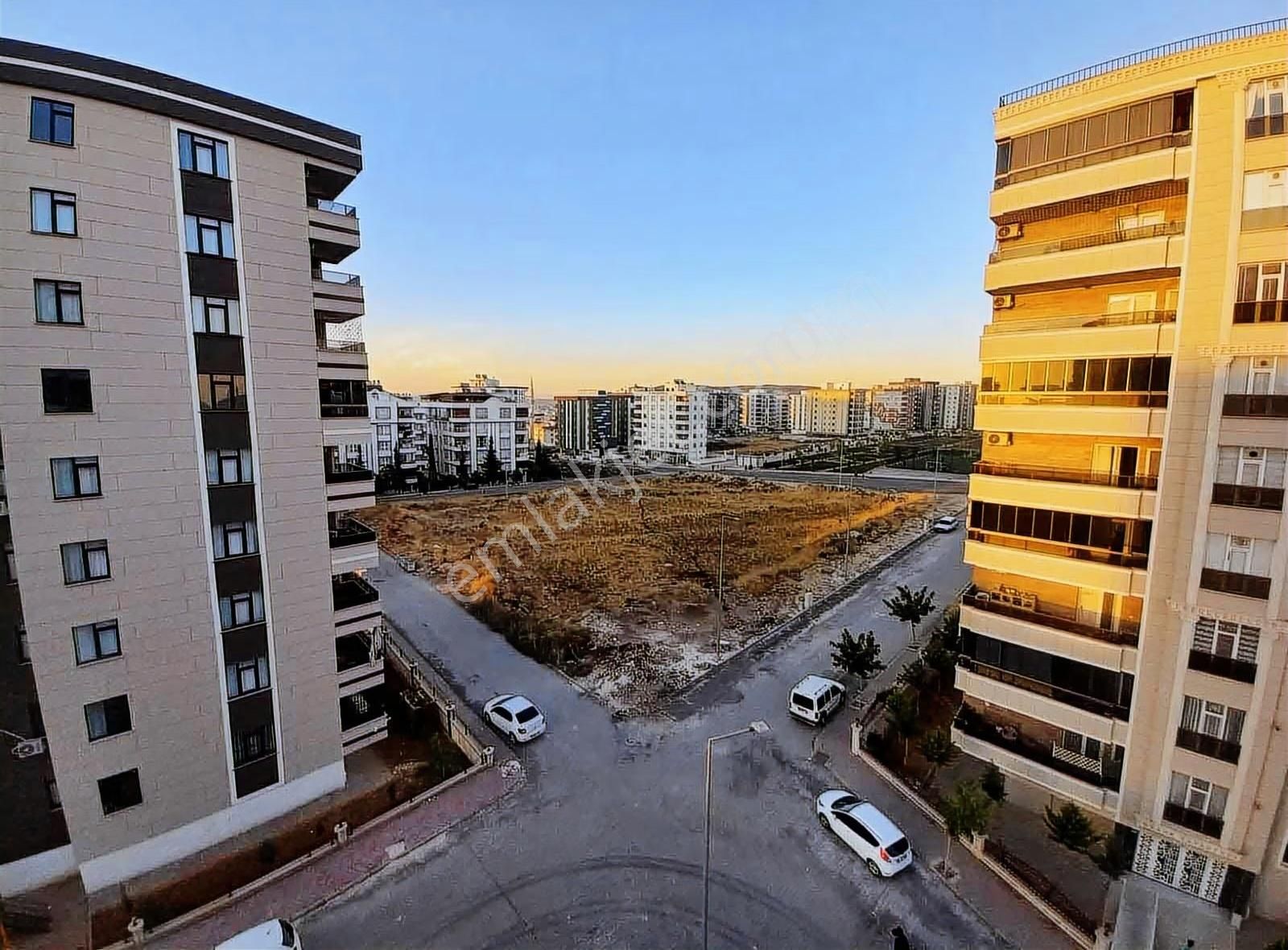 Karaköprü Doğukent'te İstiklal Ortaokulu Yanı 3+1 Uygun Daire - Görsel 16