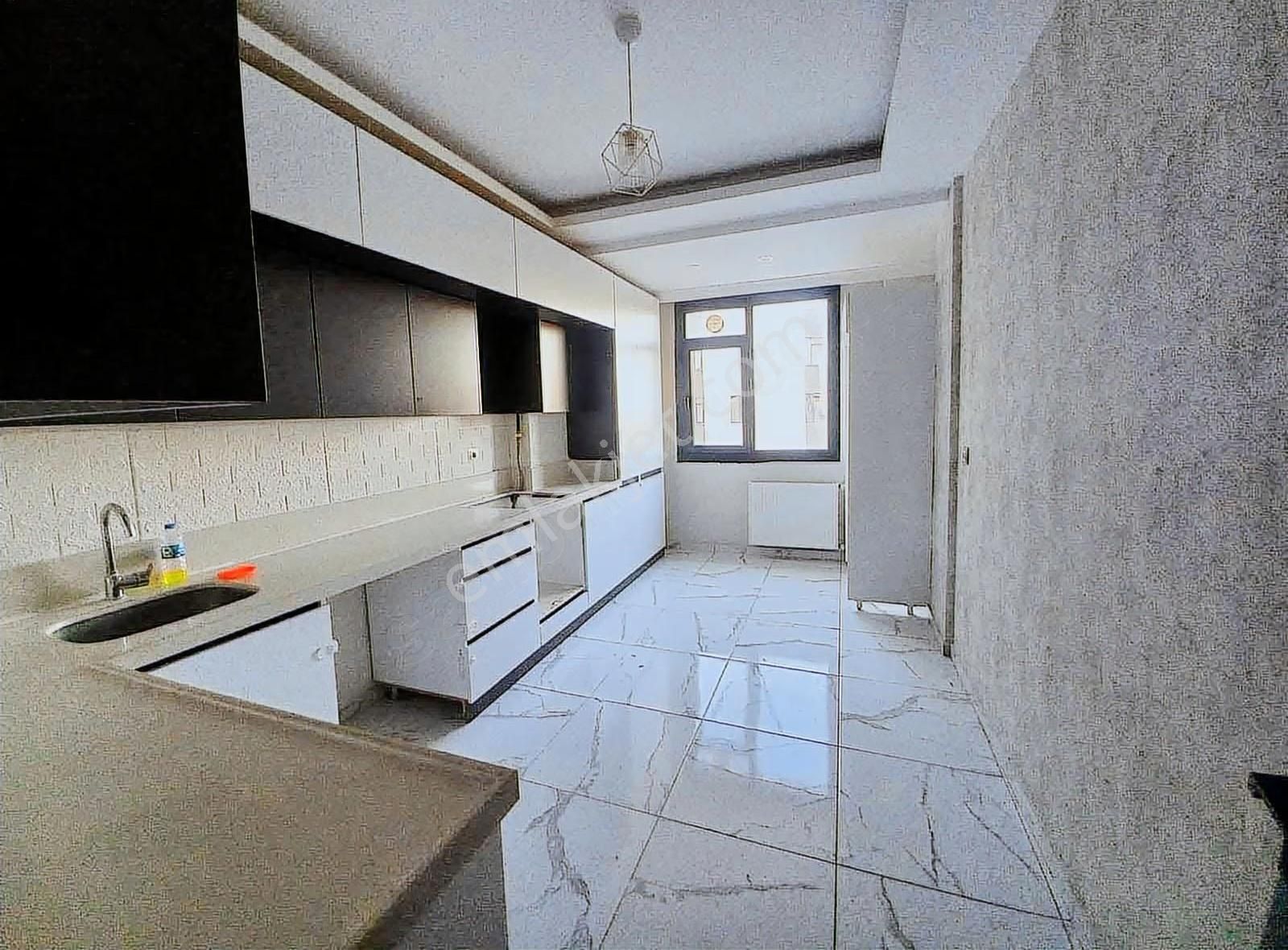 Karaköprü Doğukent'te İstiklal Ortaokulu Yanı 3+1 Uygun Daire - Görsel 8