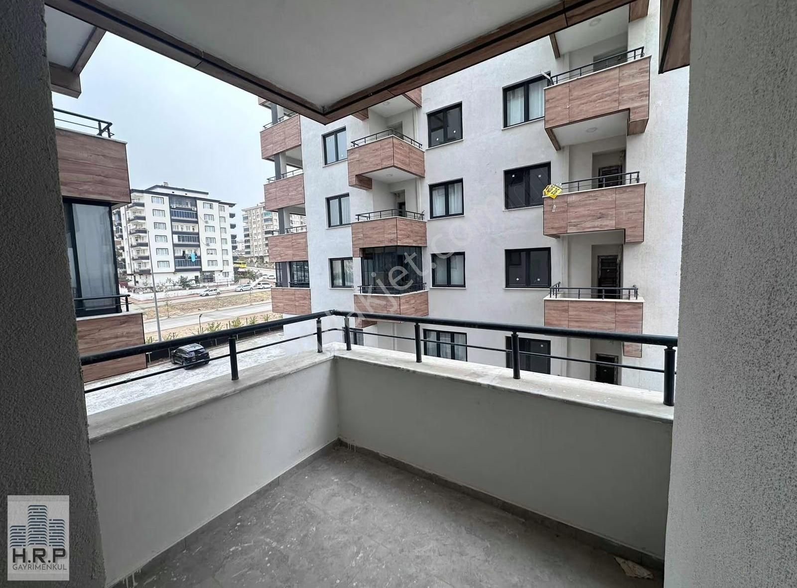 Hrp Gayrimenkul'den Güvenoglu Çınar Evlerde Satılık 3.5+1 Daire