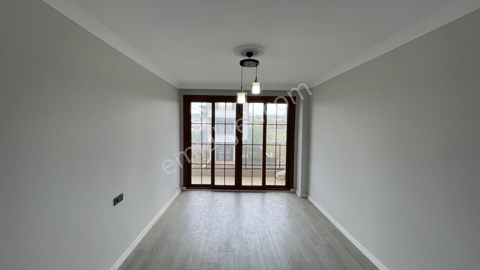 ^^ Koyuncu Gyrm ^^ 320m Arsa İçerisinde Muhteşem Havuzlu Villa Araba Takas Çek Vade - Görsel 13