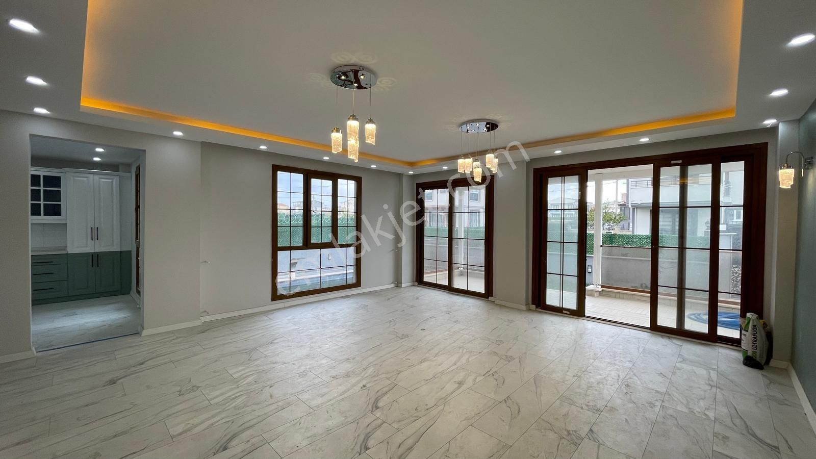 ^^ Koyuncu Gyrm ^^ 320m Arsa İçerisinde Muhteşem Havuzlu Villa Araba Takas Çek Vade - Görsel 21