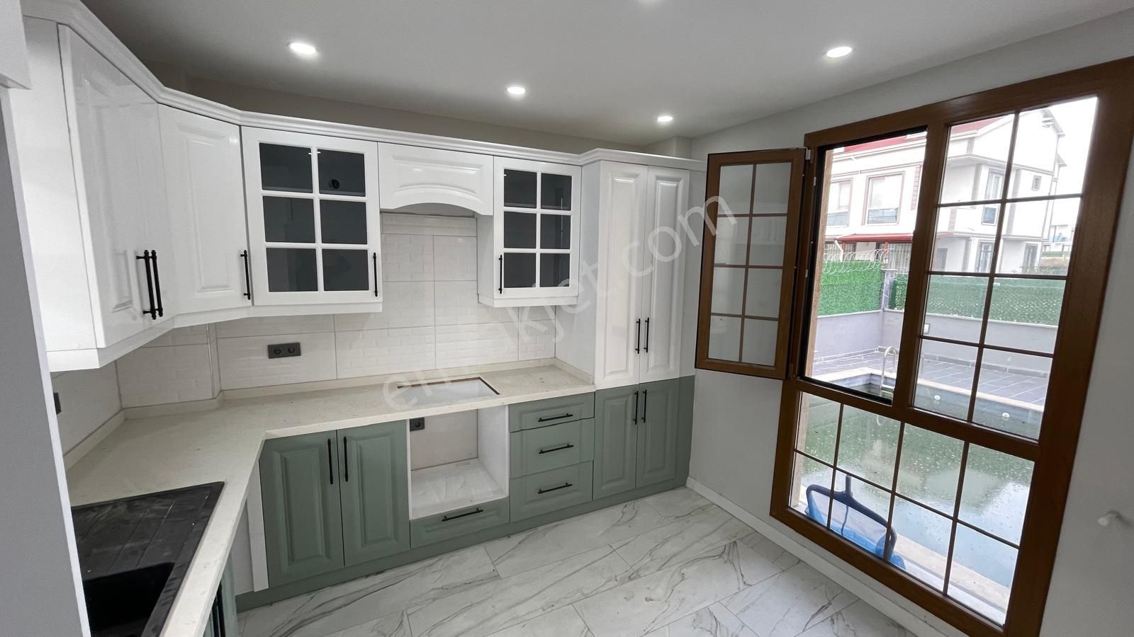 ^^ Koyuncu Gyrm ^^ 320m Arsa İçerisinde Muhteşem Havuzlu Villa Araba Takas Çek Vade - Görsel 24