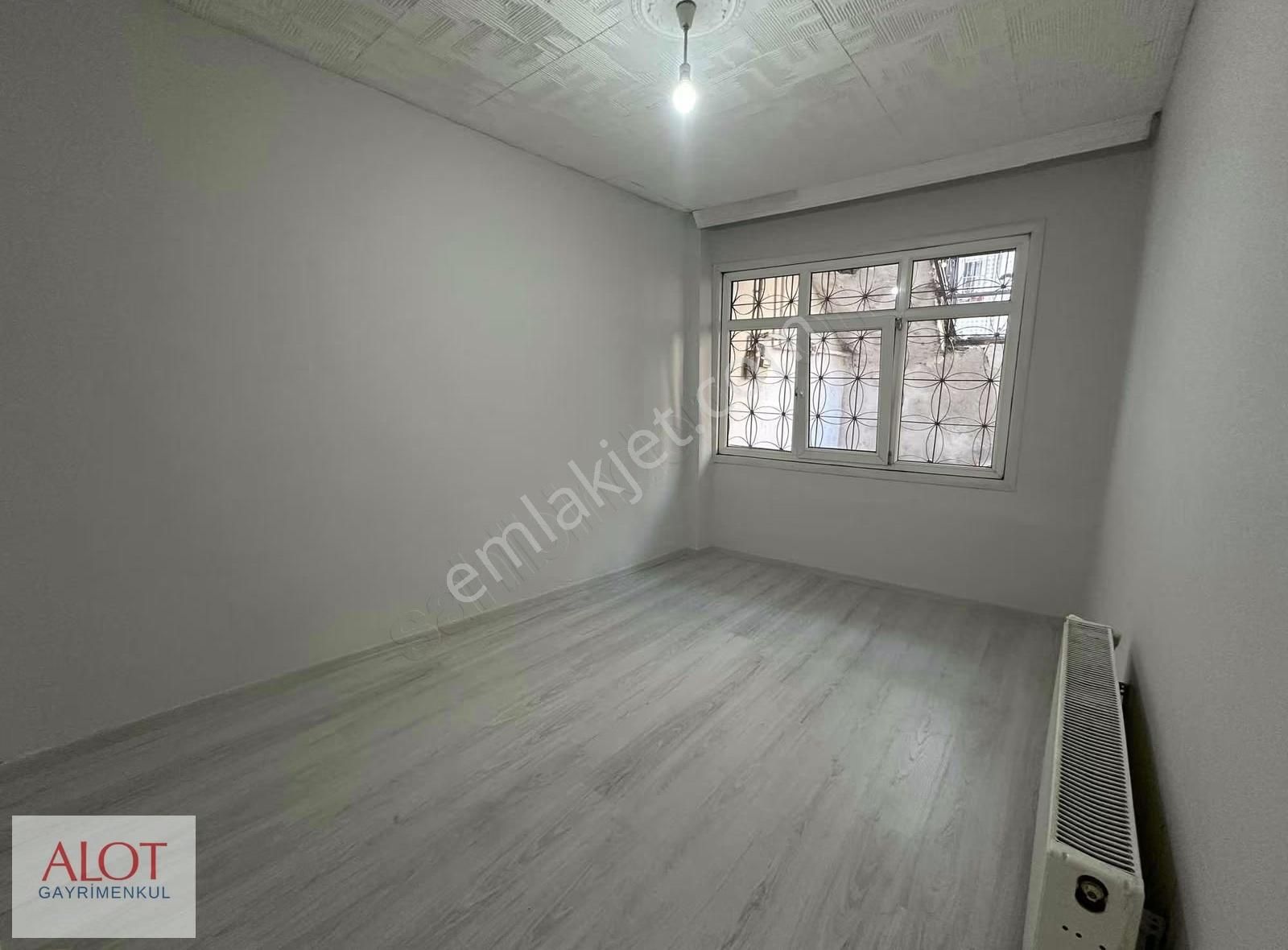 Üsküdar Mehmet Akif Mah. Kiralık-müstakil 2+1 Bahçe Katı - Görsel 4