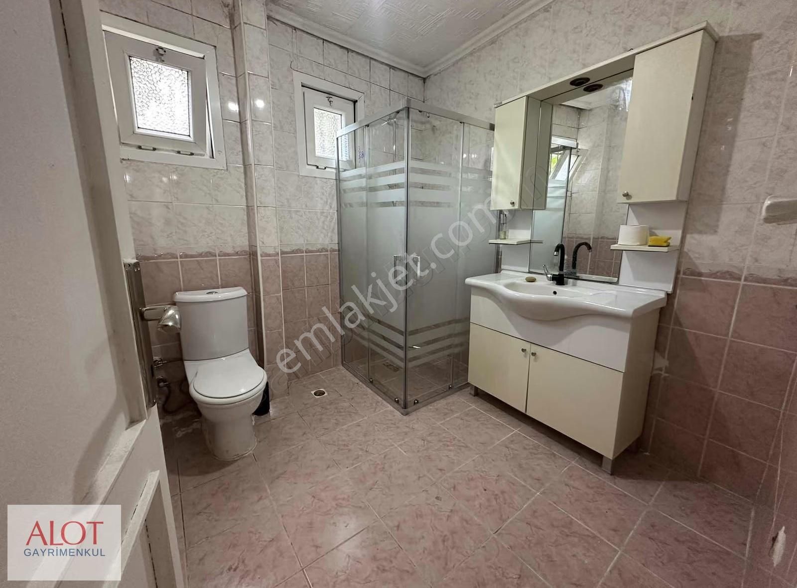 Üsküdar Mehmet Akif Mah. Kiralık-müstakil 2+1 Bahçe Katı - Görsel 6