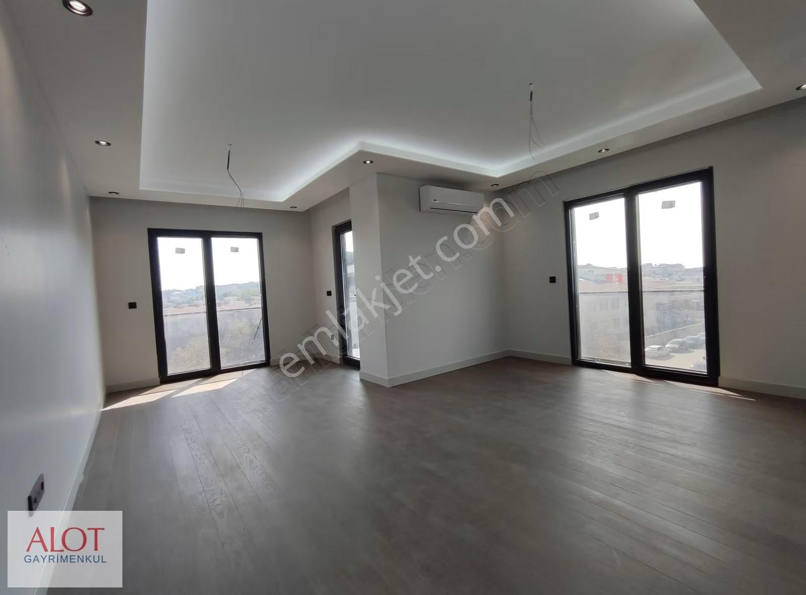 Cengelköyde Lüks Boğaz Manzaralık Satılık Dubleks Daire - Görsel 33