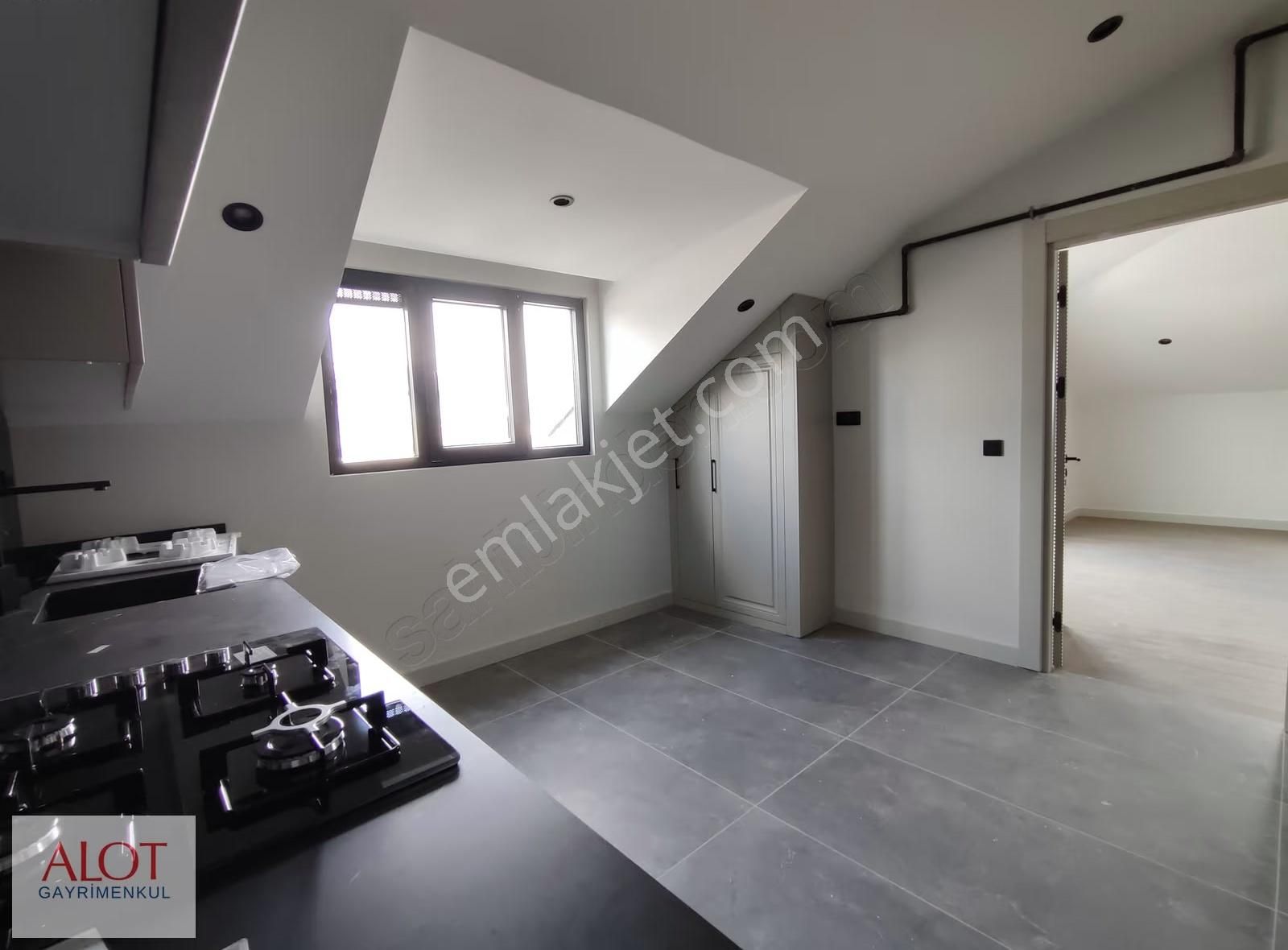 Cengelköyde Lüks Boğaz Manzaralık Satılık Dubleks Daire - Görsel 22