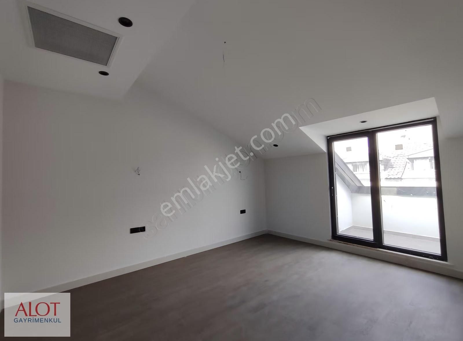 Cengelköyde Lüks Boğaz Manzaralık Satılık Dubleks Daire - Görsel 24