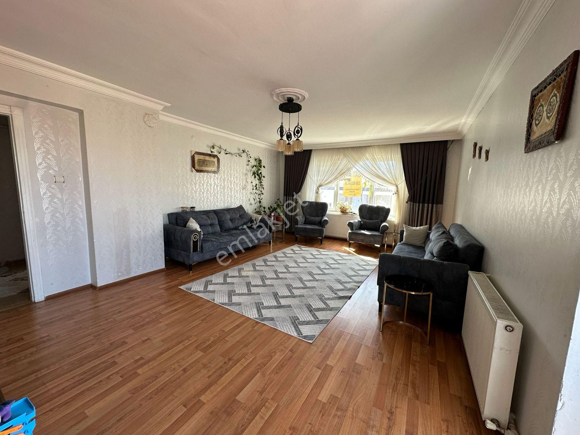 Altındağ - Battalgazi Mahallesinde Caddeye Yakın 3+1 Satılık Daire !!!