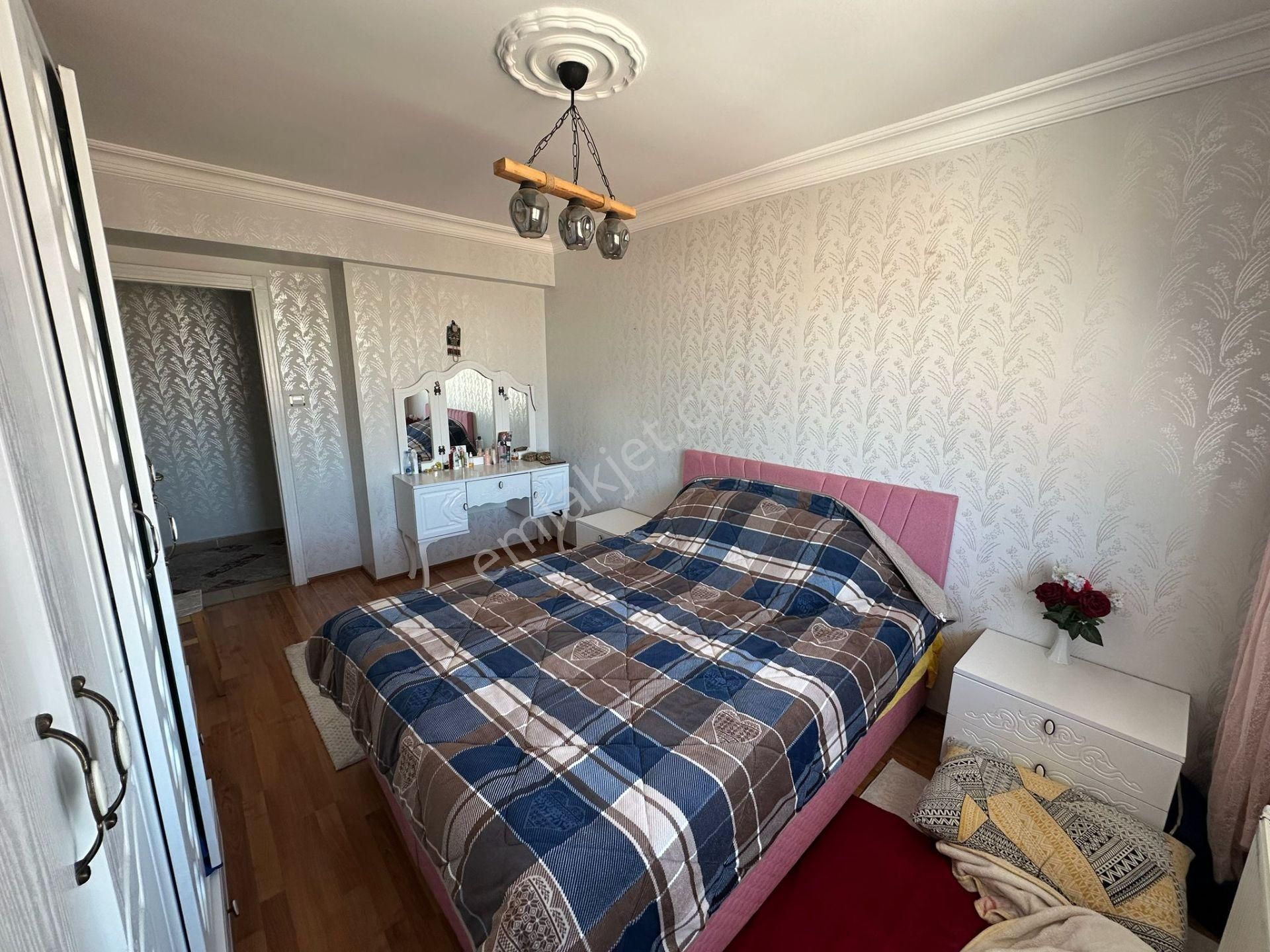 Altındağ - Battalgazi Mahallesinde Caddeye Yakın 3+1 Satılık Daire !!! - Görsel 11