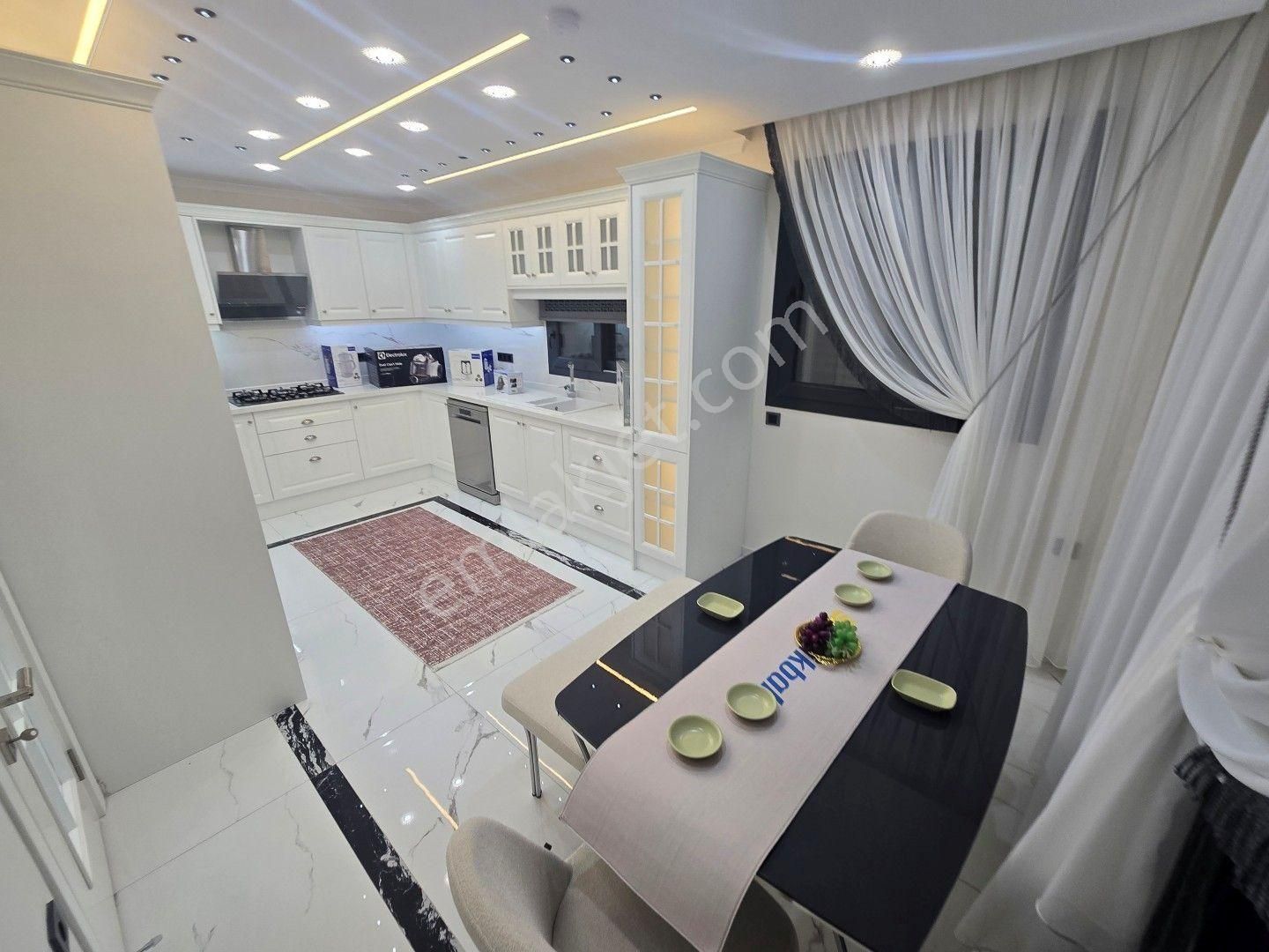 Altınkum Plaja 1km Mesafede Satılık Müstakil 5+1 Ayrı Mutfaklı Sıfır Özel Tasarım Eşyalı Villa - Görsel 6