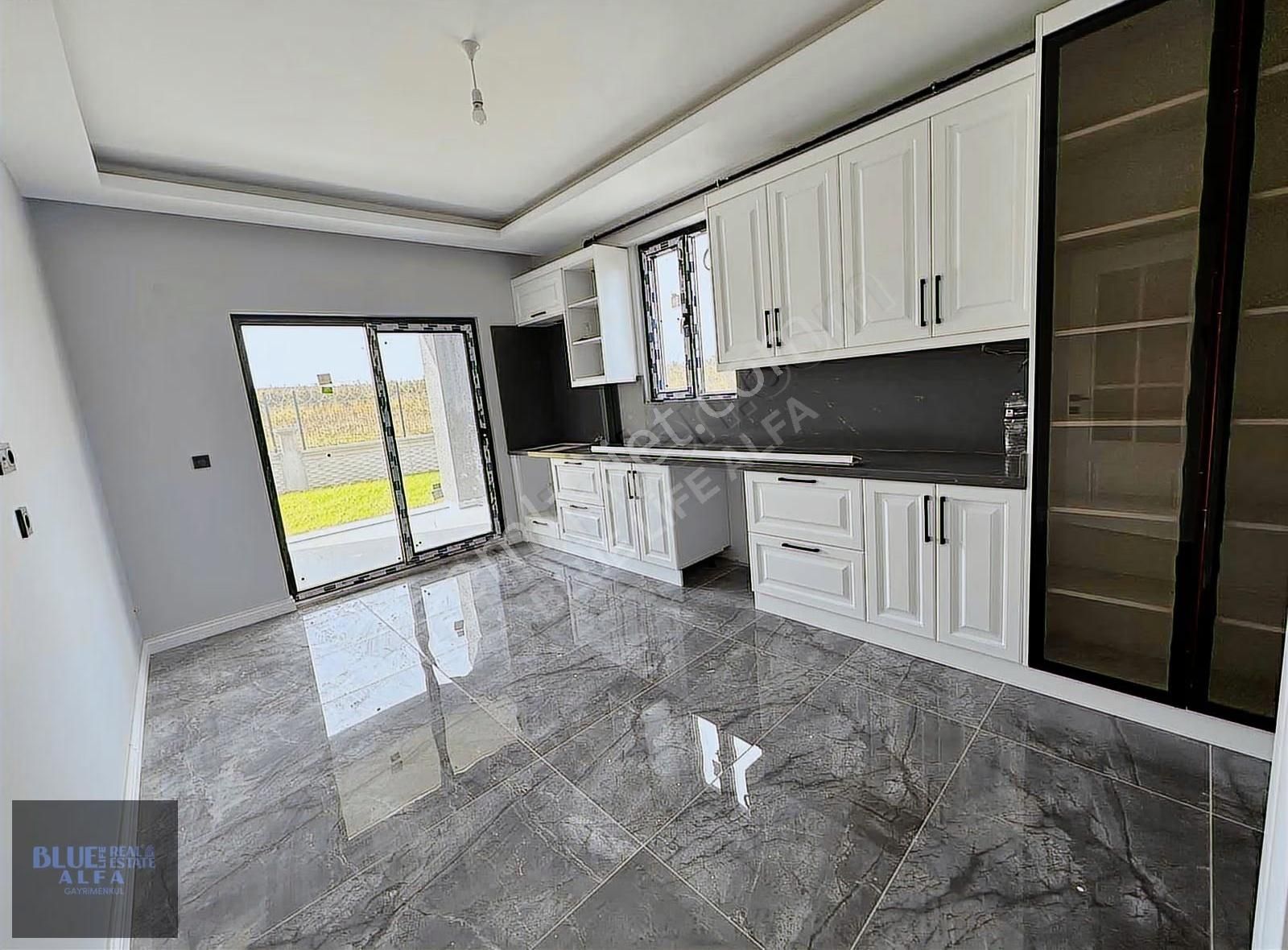 Dereçavuş'ta Satılık 4+1 Havuzlu Villa - Görsel 26