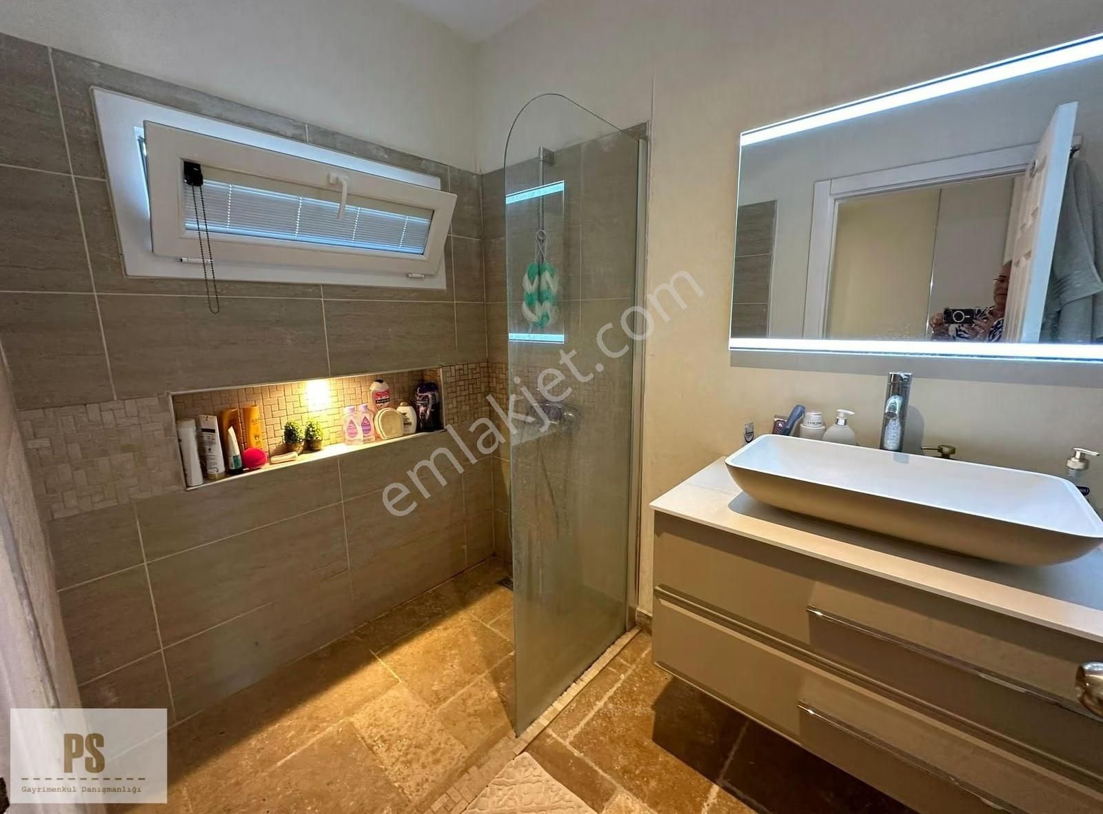 Göltürkbükü'nde Geniş Teraslı, Havuzlu, Doğa İçinde 2+1 Daire - Görsel 6