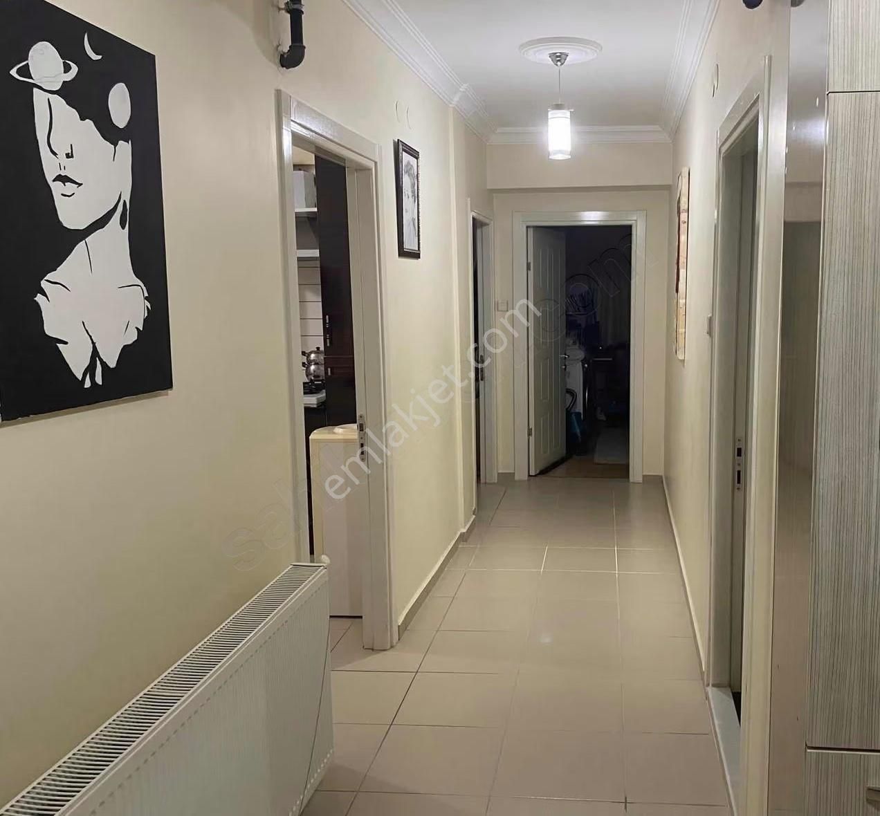 Barış Sitesinde Havuz Cepheli 3+1 Daire - Görsel 21