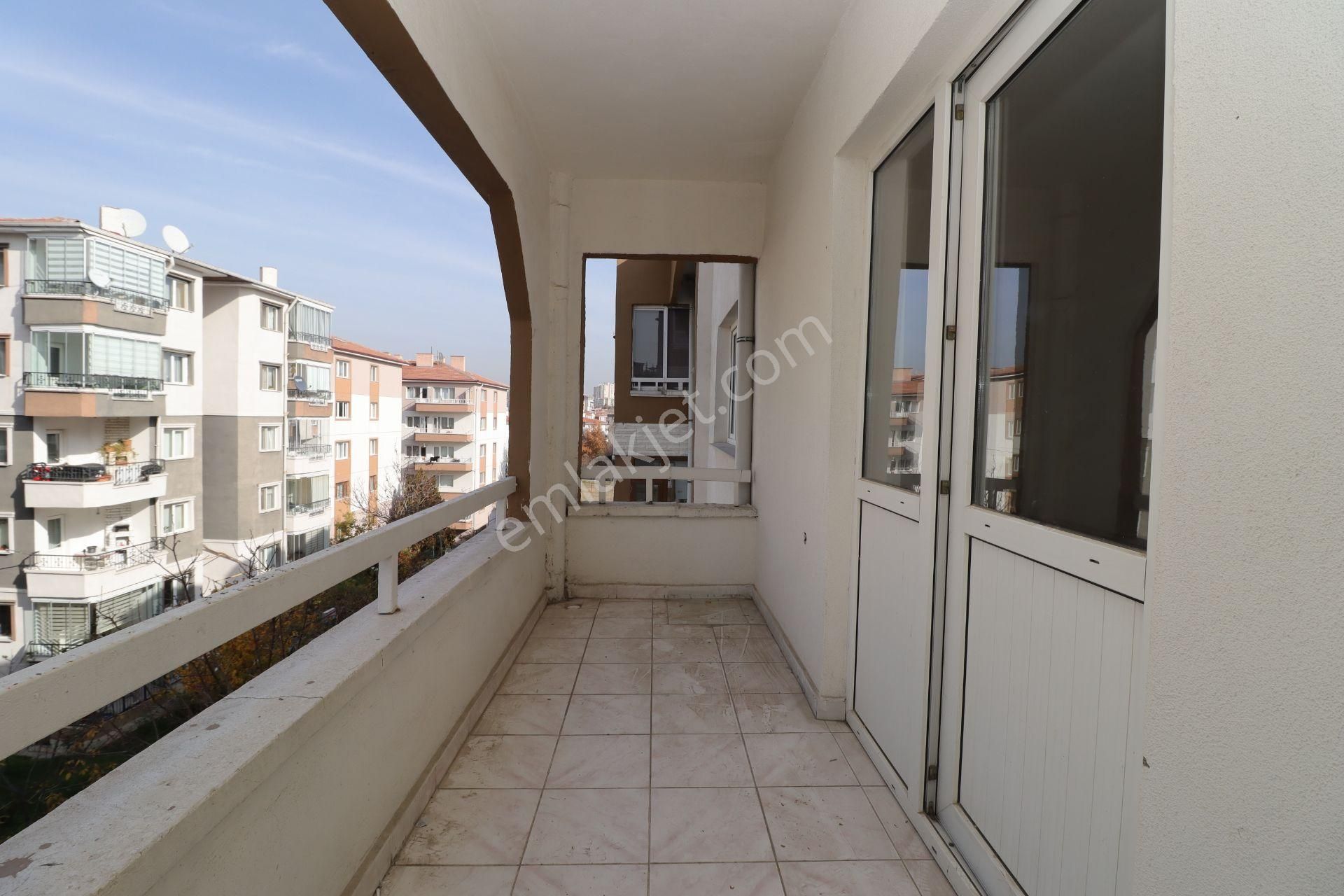 Akif'ten Batı Adliyesi Arkasında Sitede 3+1 Kiralık Daire - Görsel 6