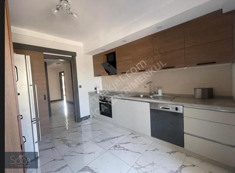 İzmir Bornova Goldiva Familya Sitesi 3+1 Havuz Cephe Boş Kiralık - Görsel 4