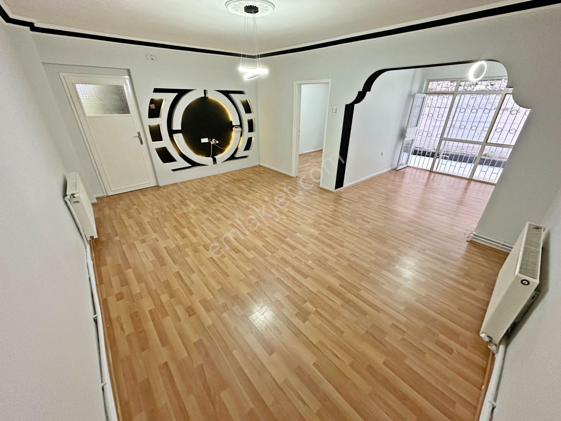 Etlik Mah. İncili Sokak Üzeri Yapılı Masrafsız 2+1 Bahçe Katı Cephleri Açık Satılık Daire - Görsel 3