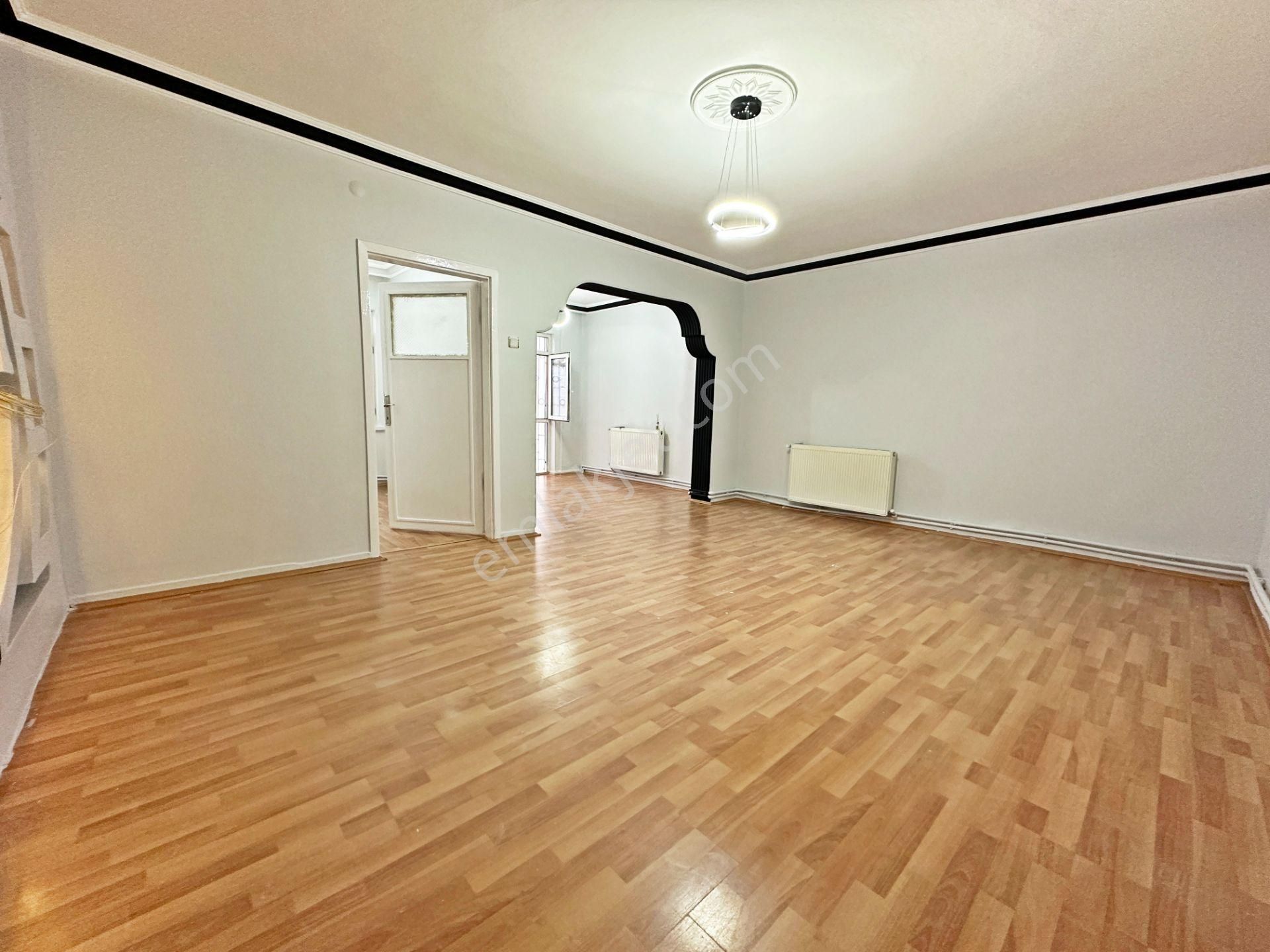 Etlik Mah. İncili Sokak Üzeri Yapılı Masrafsız 2+1 Bahçe Katı Cephleri Açık Satılık Daire - Görsel 2