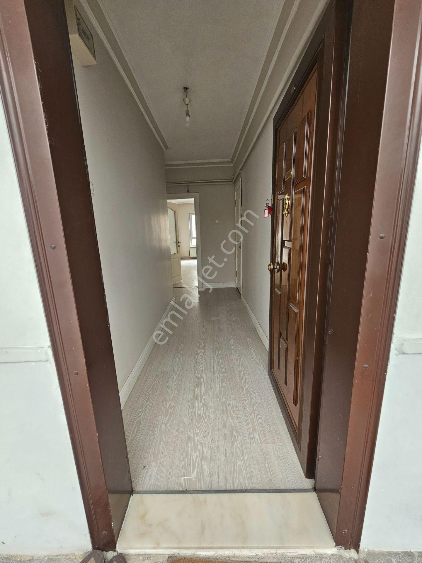 Çankaya Aşağı Öveçler 'de Acil Kiralık 3+1 İçi Yapılı Daire - Görsel 3