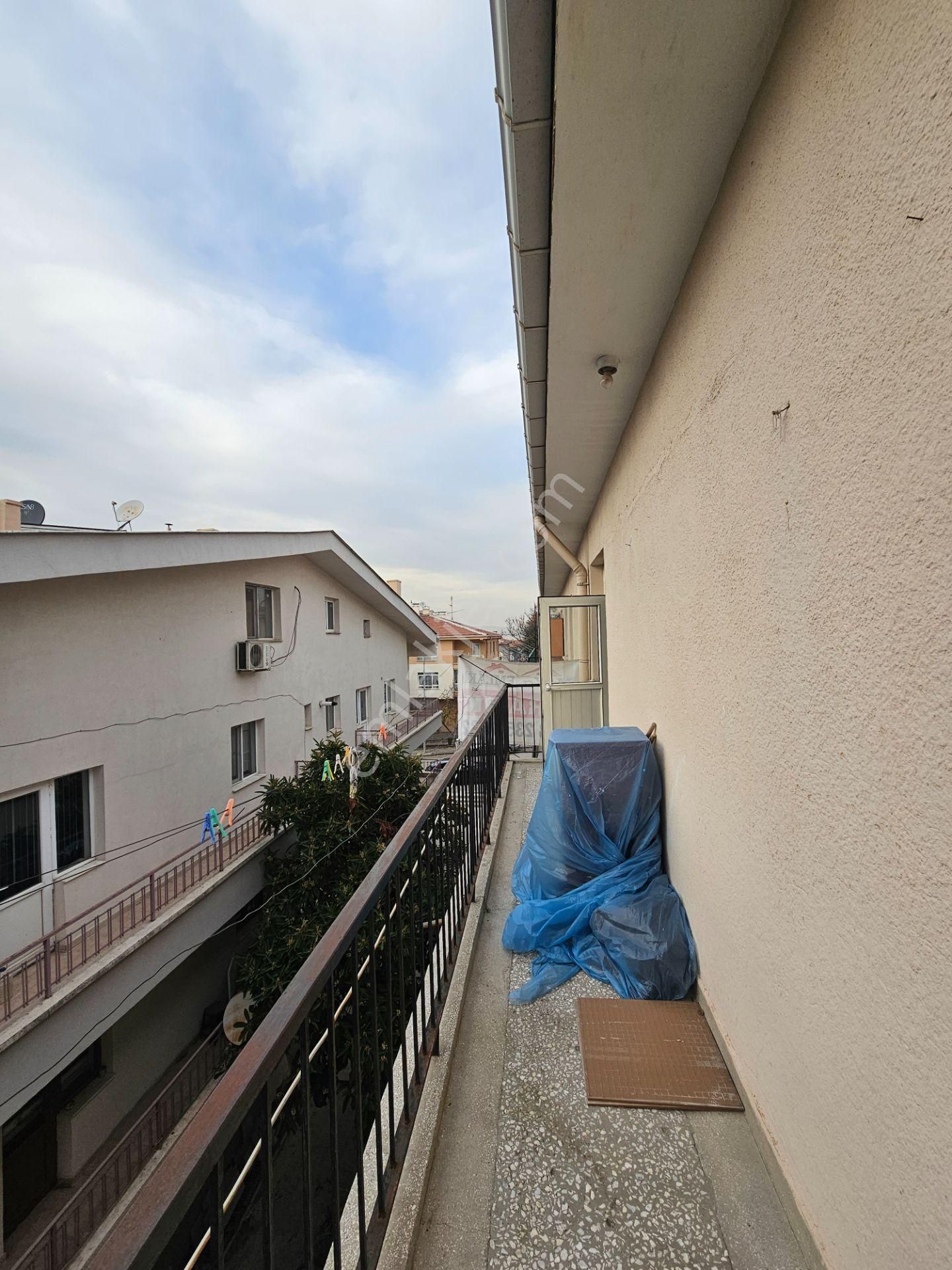 Çankaya Aşağı Öveçler 'de Acil Kiralık 3+1 İçi Yapılı Daire - Görsel 12