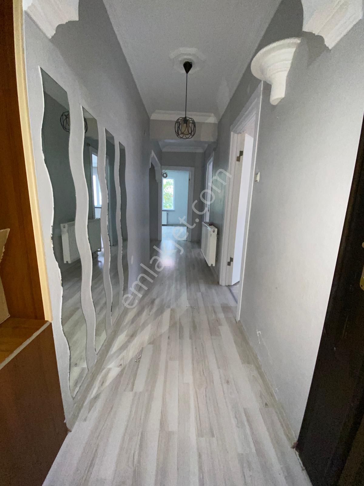 Valleyden Muhittin Mahallesinde Çarşıya Yakın, 3+1, 140m² Daire! - Görsel 15