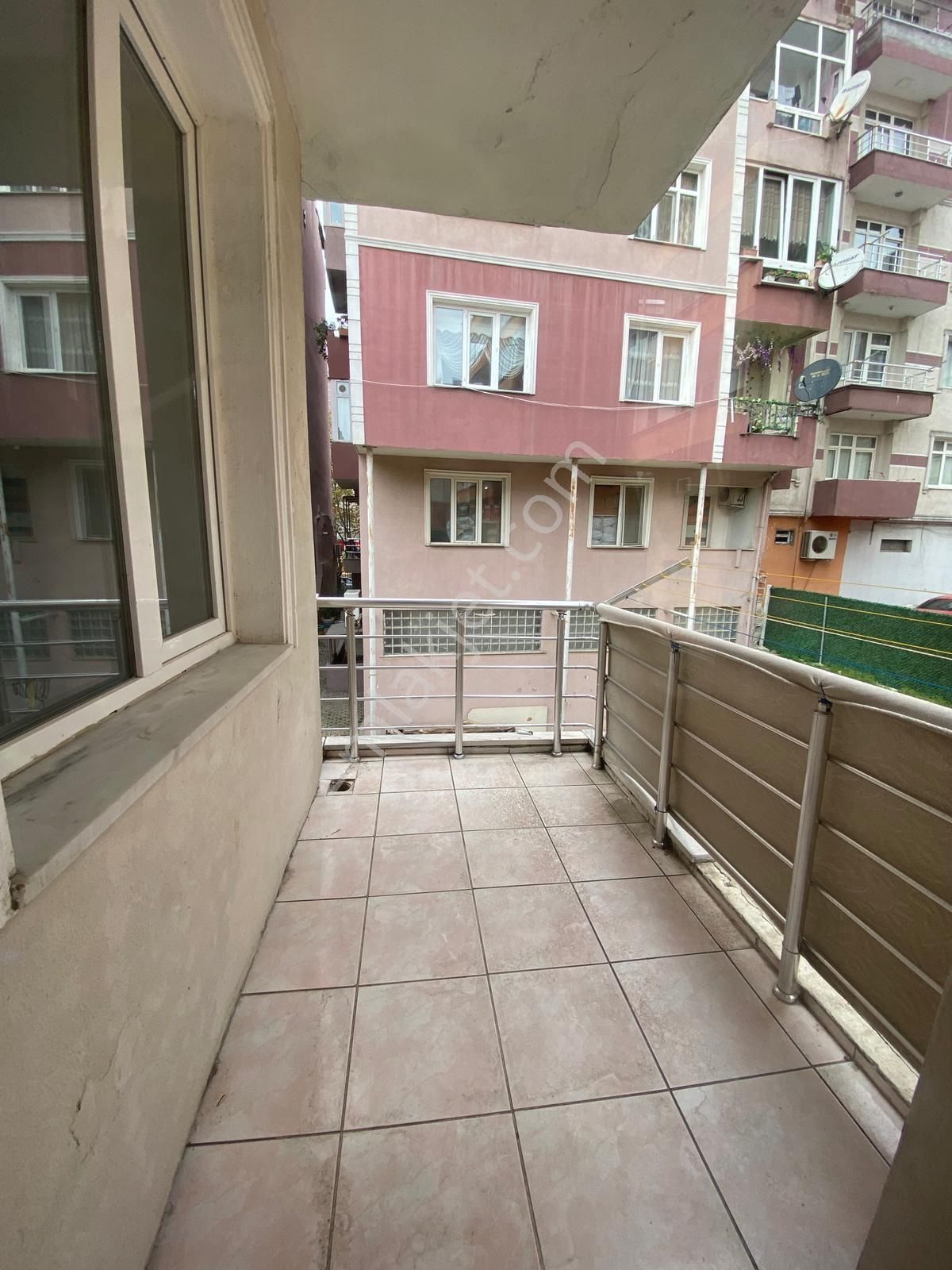 Valleyden Muhittin Mahallesinde Çarşıya Yakın, 3+1, 140m² Daire! - Görsel 2