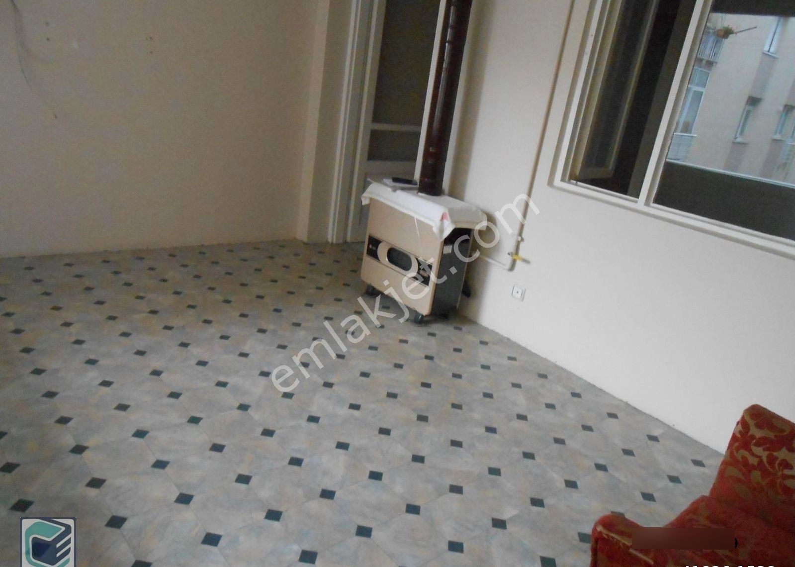 Bakırköy Y.mah Marmaraya İki Sok Semt Pazarına Bir Sk Mesafe Ara Kat Salonu 25 M2 Olan 2+1 95 - Görsel 9