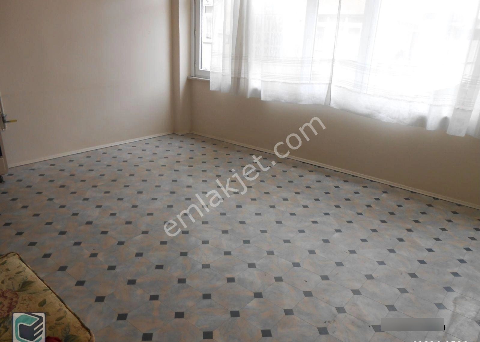 Bakırköy Y.mah Marmaraya İki Sok Semt Pazarına Bir Sk Mesafe Ara Kat Salonu 25 M2 Olan 2+1 95 - Görsel 15