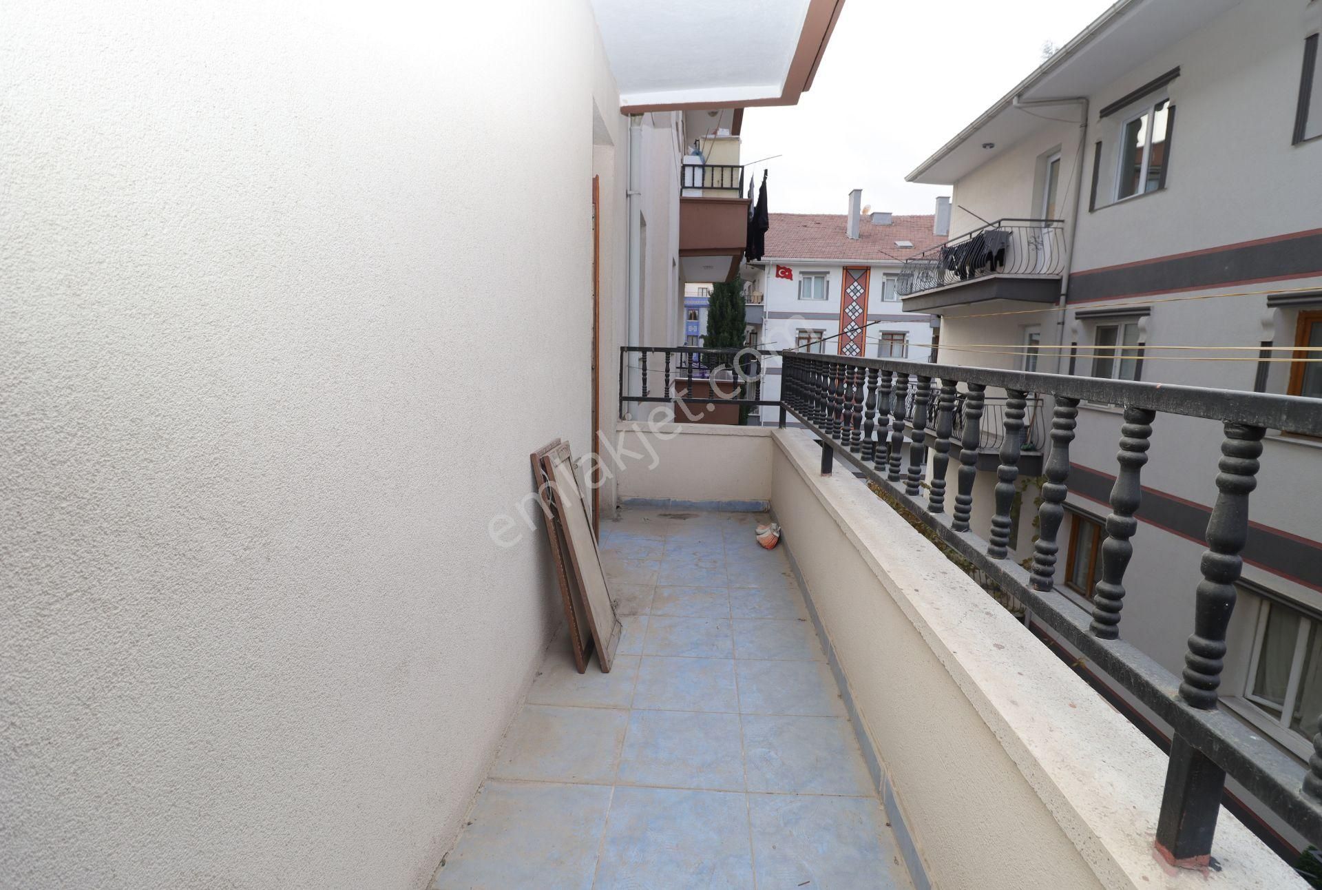 Akif'ten Topçu'da İstasyon Cd.ve Trene Yakın Arakat 3+1 Kiralık Daire - Görsel 18