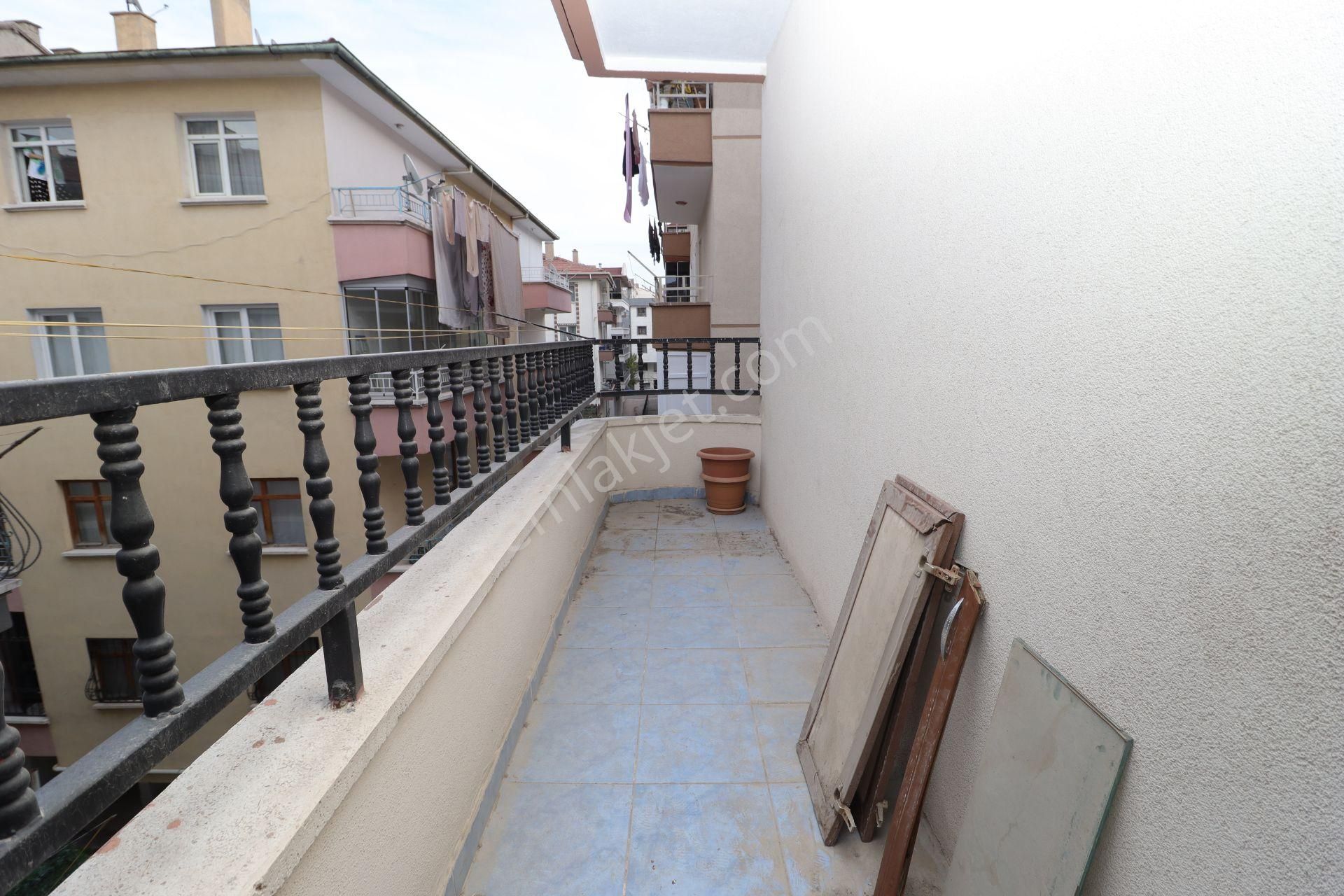 Akif'ten Topçu'da İstasyon Cd.ve Trene Yakın Arakat 3+1 Kiralık Daire - Görsel 19