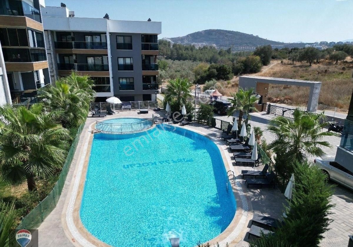 Kuşadası Havuzlu Site İçinde Bahçe Katı - Görsel 9