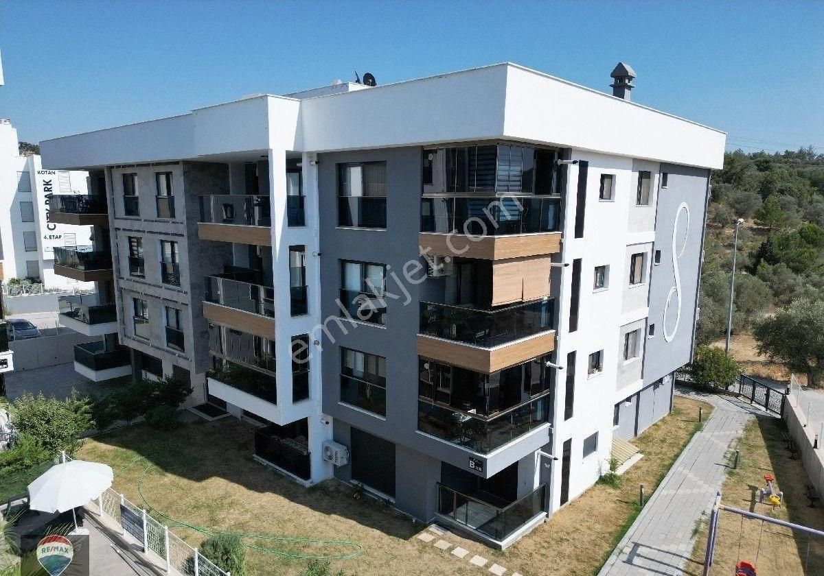 Kuşadası Havuzlu Site İçinde Bahçe Katı - Görsel 8