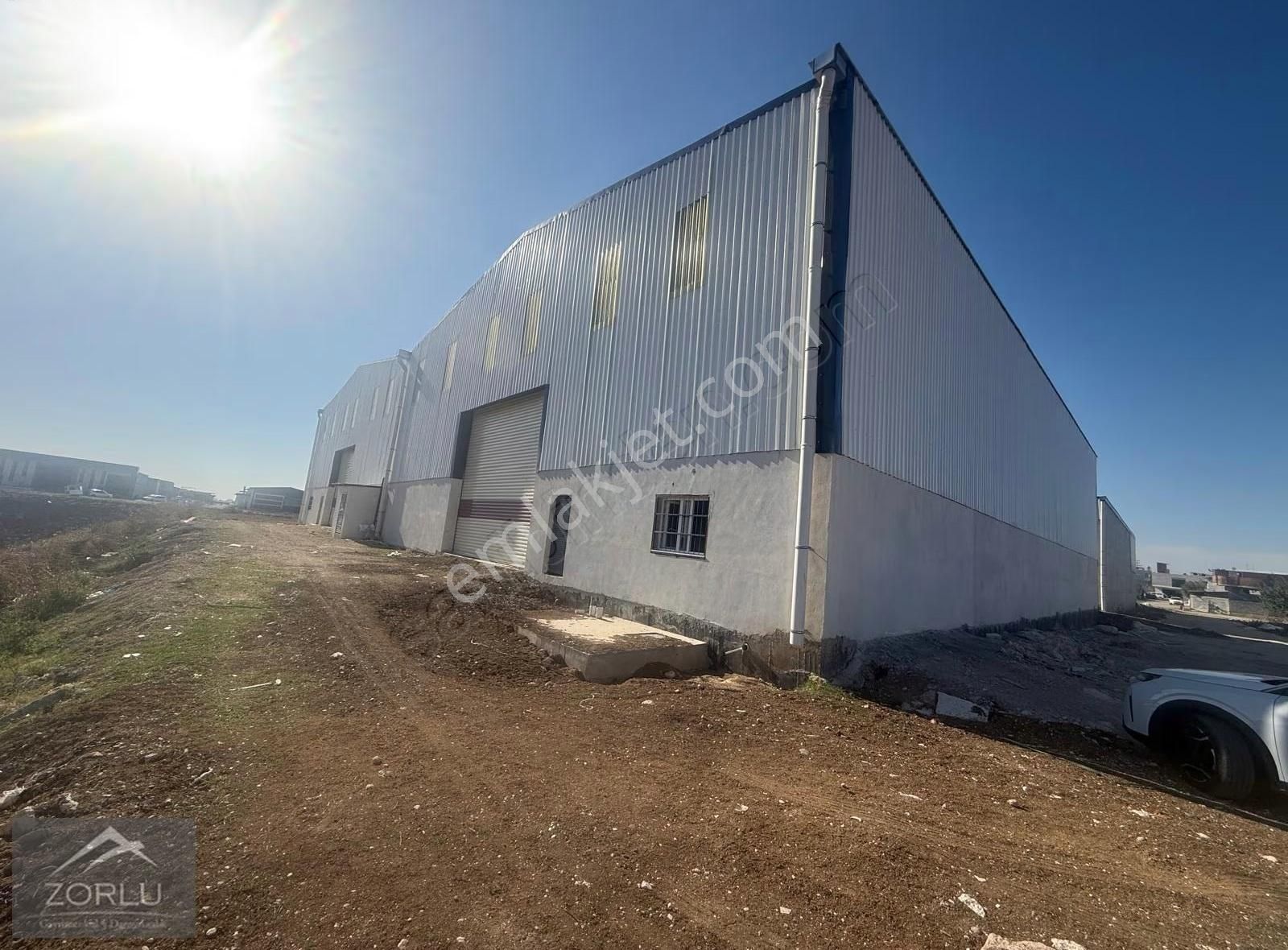 Zorlu Gayrimenkul'den Levent Mah'de 1000m2 Depo İşyeri Kiralık - Görsel 7