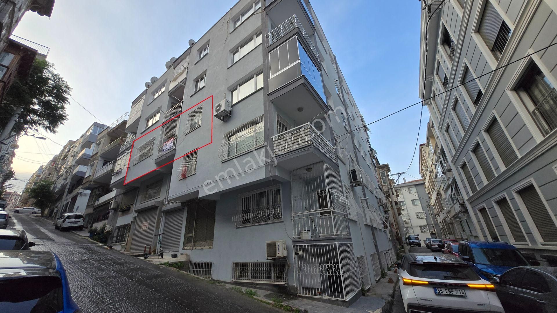 Konak Mithatpaşa Mah. Arakat 3+1 Doğalgazlı Kapalı Mutfak 95 M2 Satılık Daire - Görsel 4