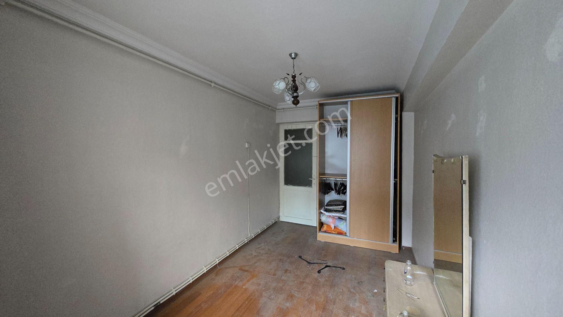 Konak Mithatpaşa Mah. Arakat 3+1 Doğalgazlı Kapalı Mutfak 95 M2 Satılık Daire - Görsel 14