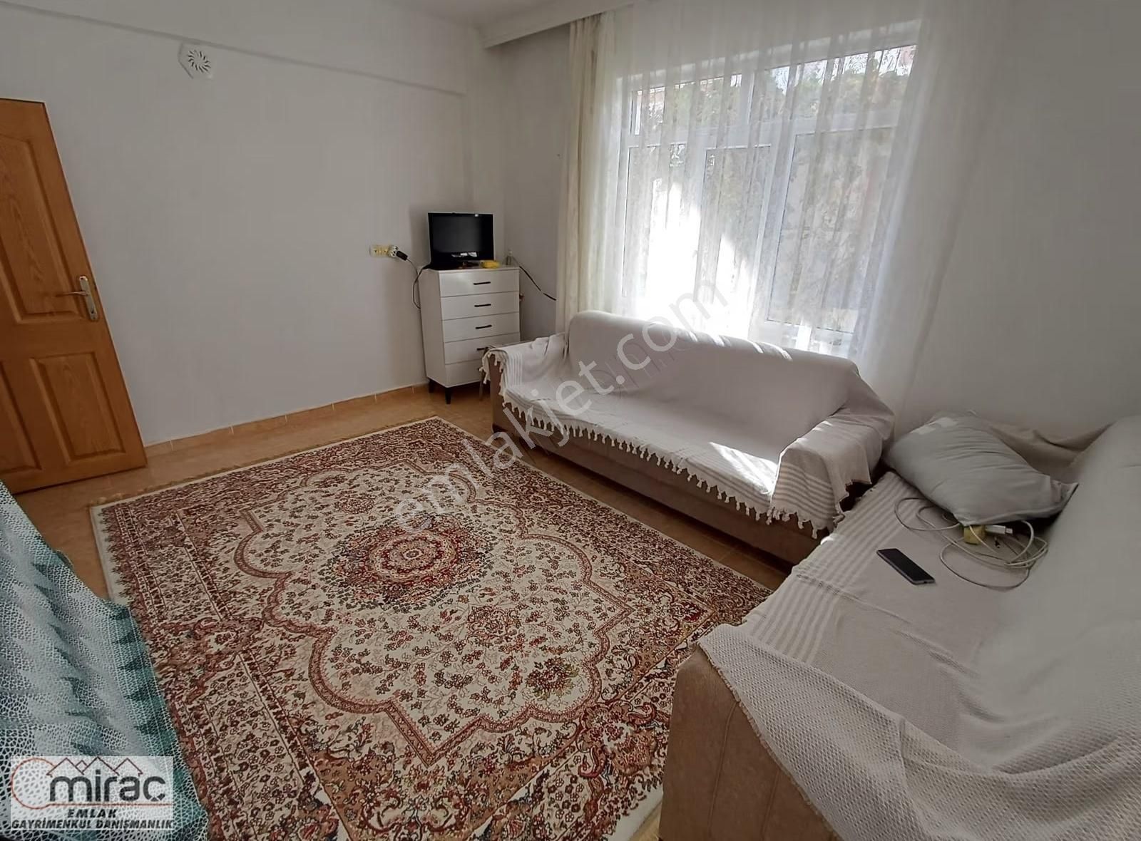 Sarılar Çamlıkta 174 M2 Arsanın İçinde Müstakil 2+1 Daire - Görsel 3