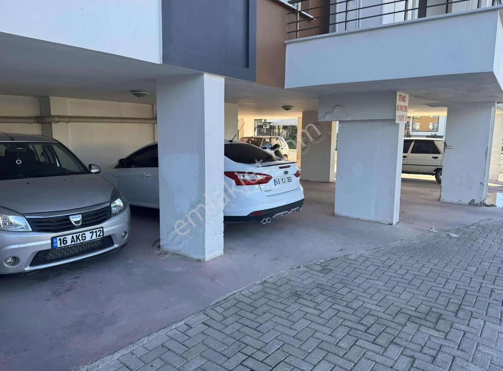 Dostlardan Satılık Geniş Ferah 2+1 - Görsel 2