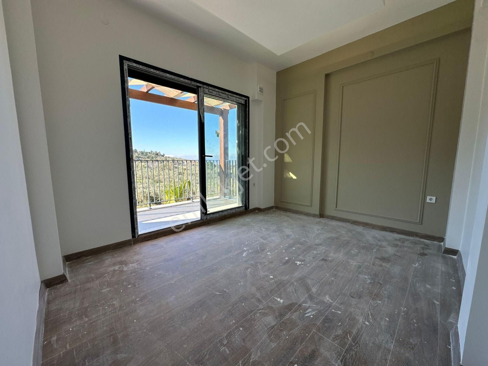 Kuşadası'nda Deniz Ve Doğa Manzaralı Özel Mimari Son Villalar - Görsel 34