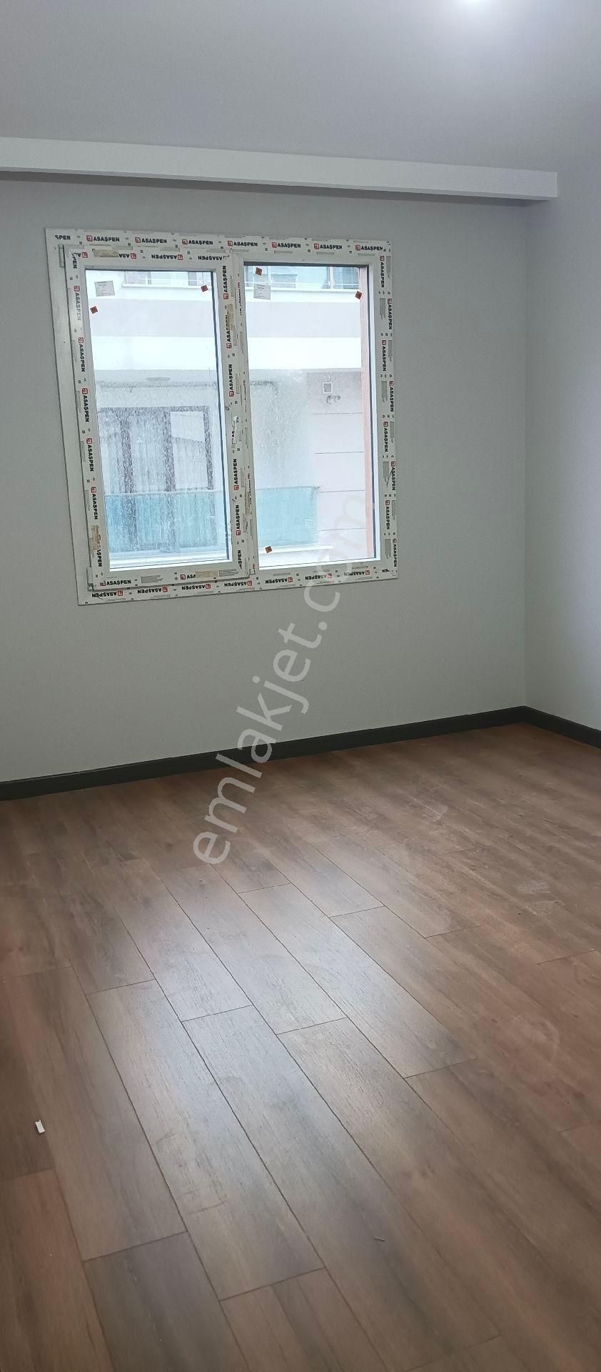 Beylikdüzü Gürpınar'da 2+1 Ara Kat İskanlı Sıfır Balkonlu Satılık Daire - Görsel 15