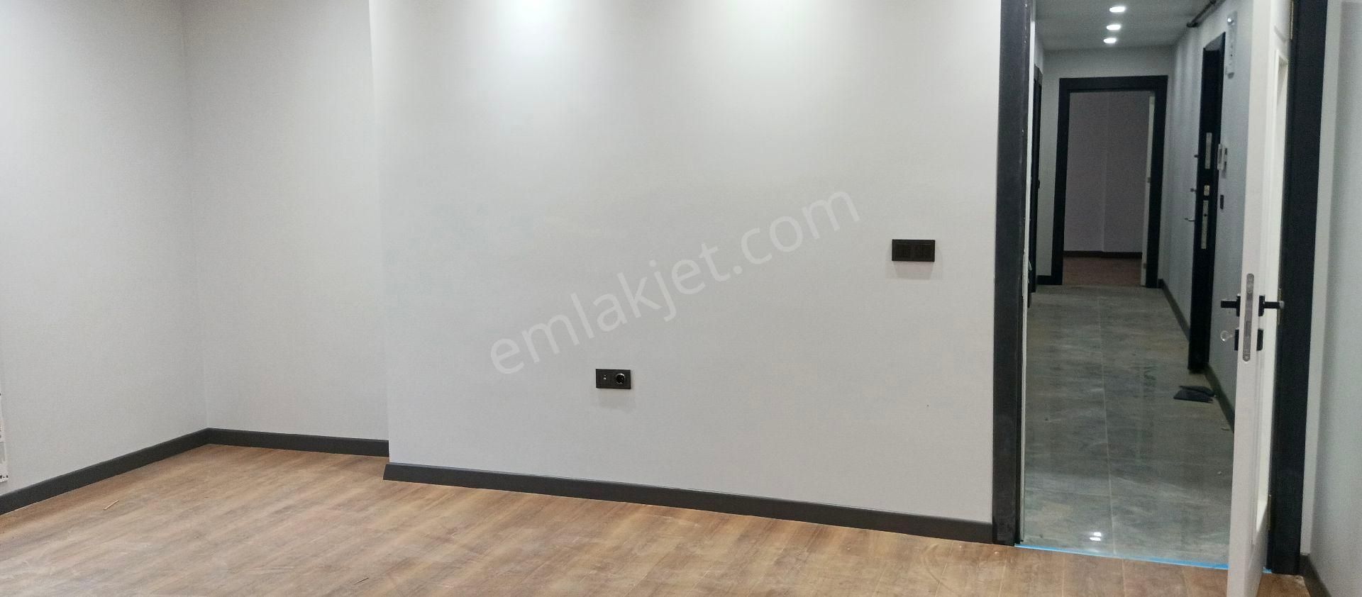 Beylikdüzü Gürpınar'da 2+1 Ara Kat İskanlı Sıfır Balkonlu Satılık Daire - Görsel 9