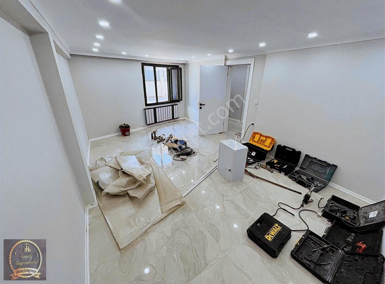 Silivri'nin Göbeğinde Deniz Manzaralı Sıfır Villa - Görsel 13