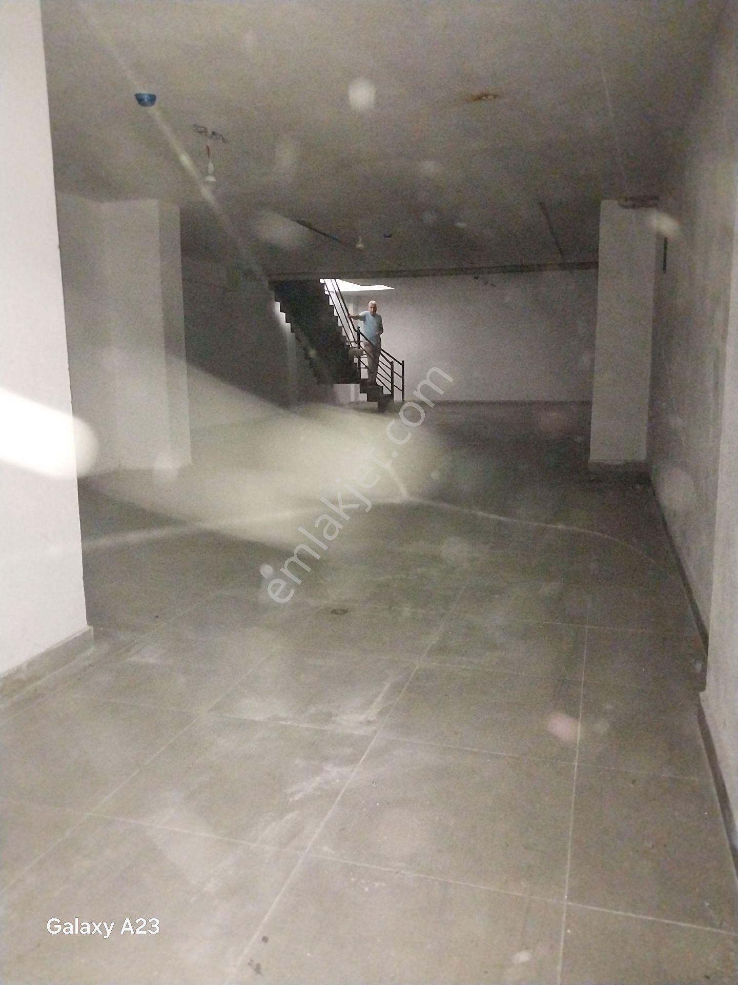 Kiralık Büyük İşyeri - Görsel 2